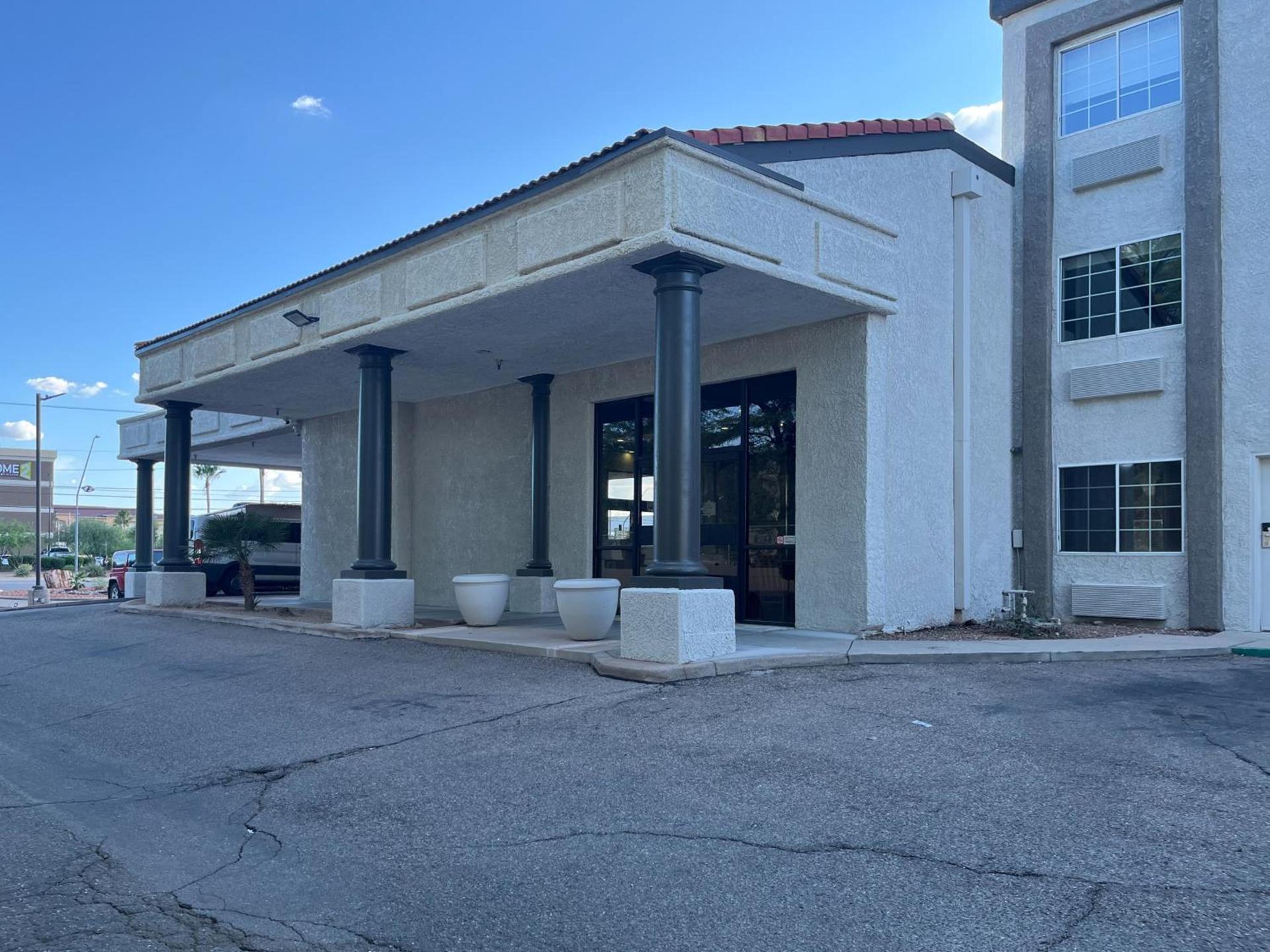 Studio 6 Suites Tucson, AZ Airport Kino Sports Complex photo 4