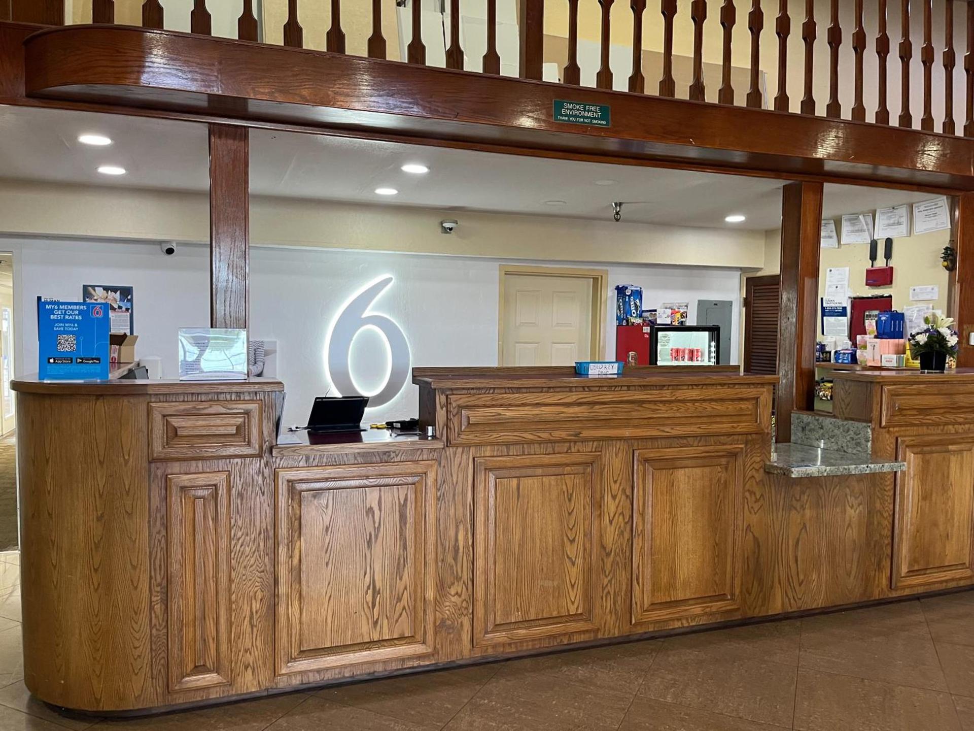 Studio 6 Suites Tucson, AZ Airport Kino Sports Complex photo 7