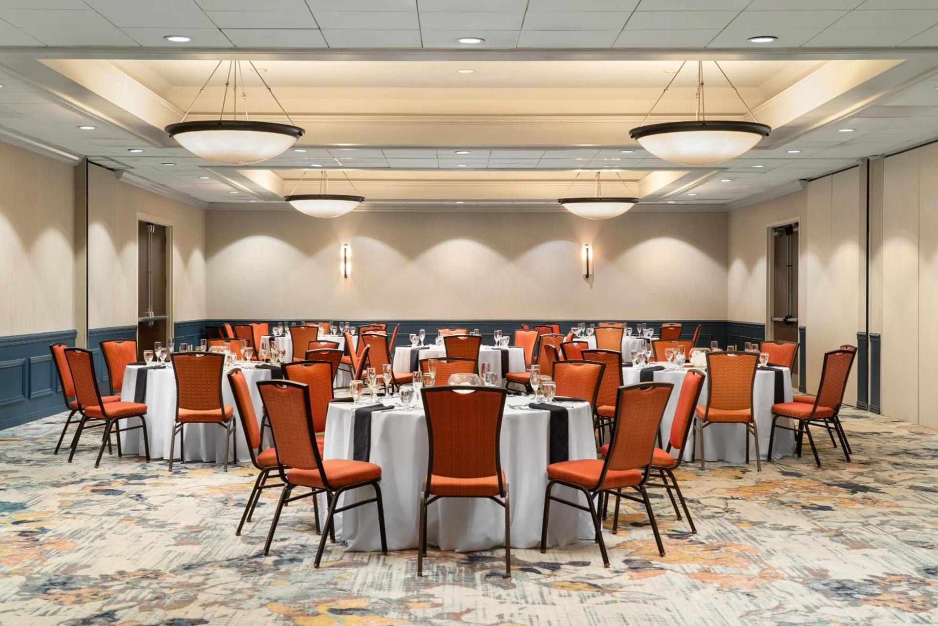 DoubleTree by Hilton Bradley International Airport photo 41