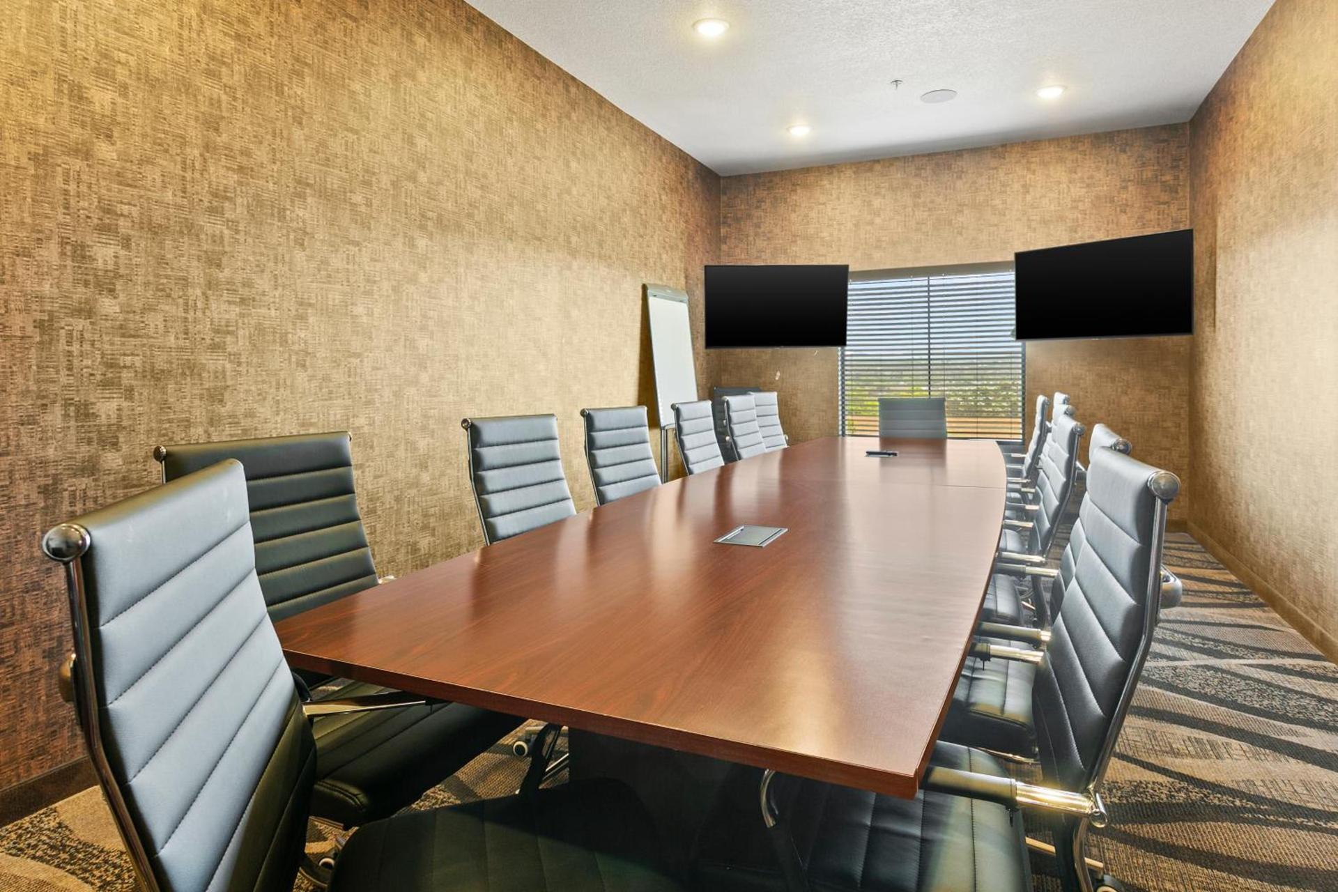 Cobblestone Hotel & Suites - Wickenburg photo 10