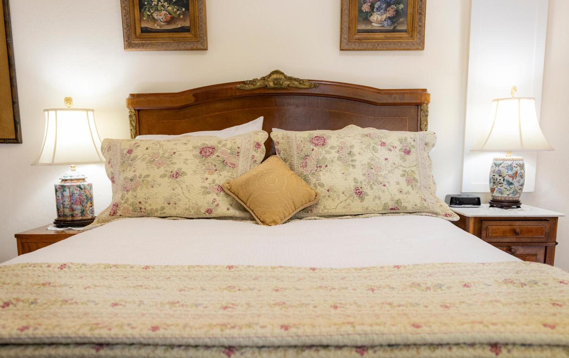 Weaverville Hotel photo 76
