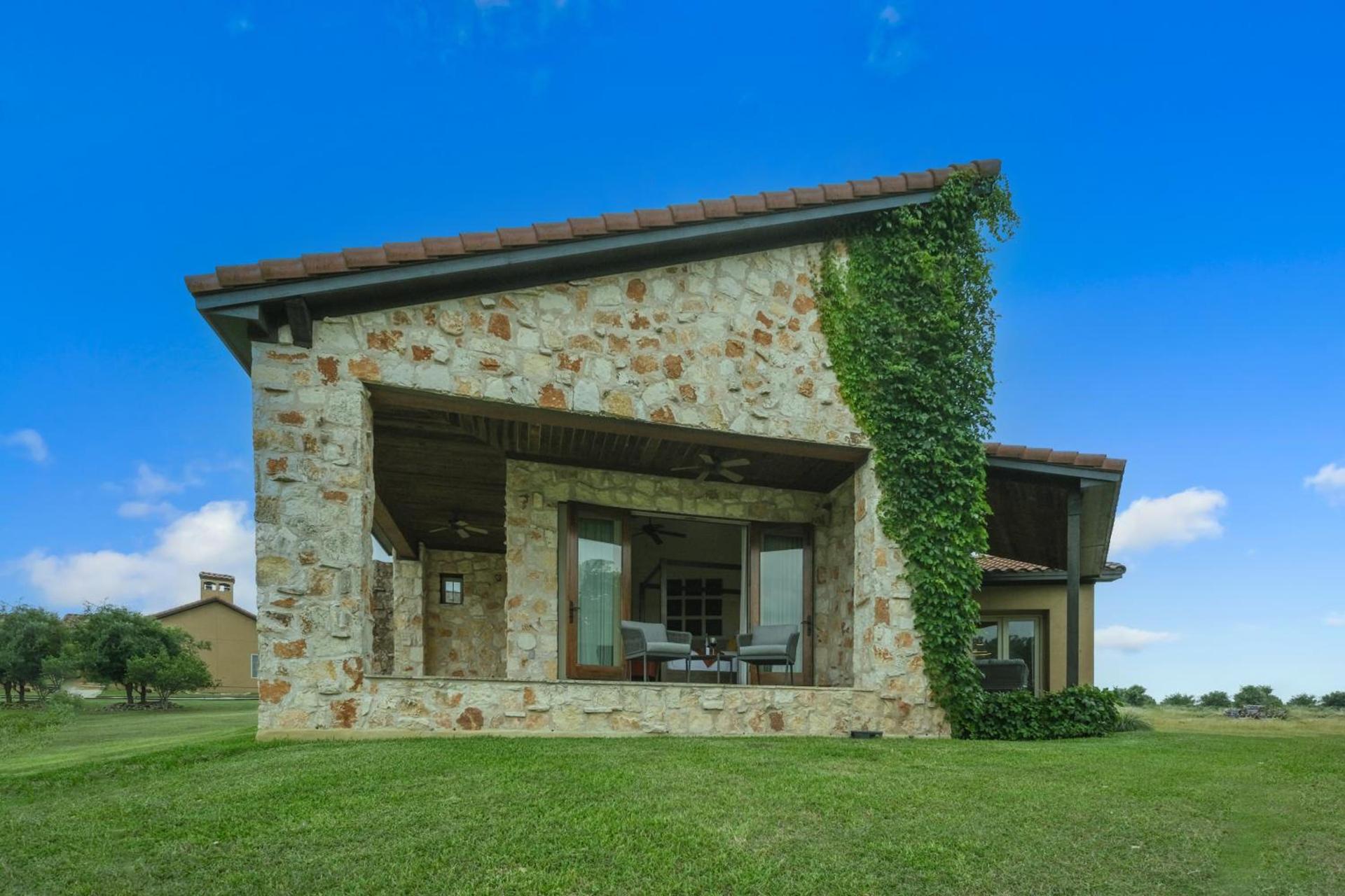 The Vineyard at Florence photo 25