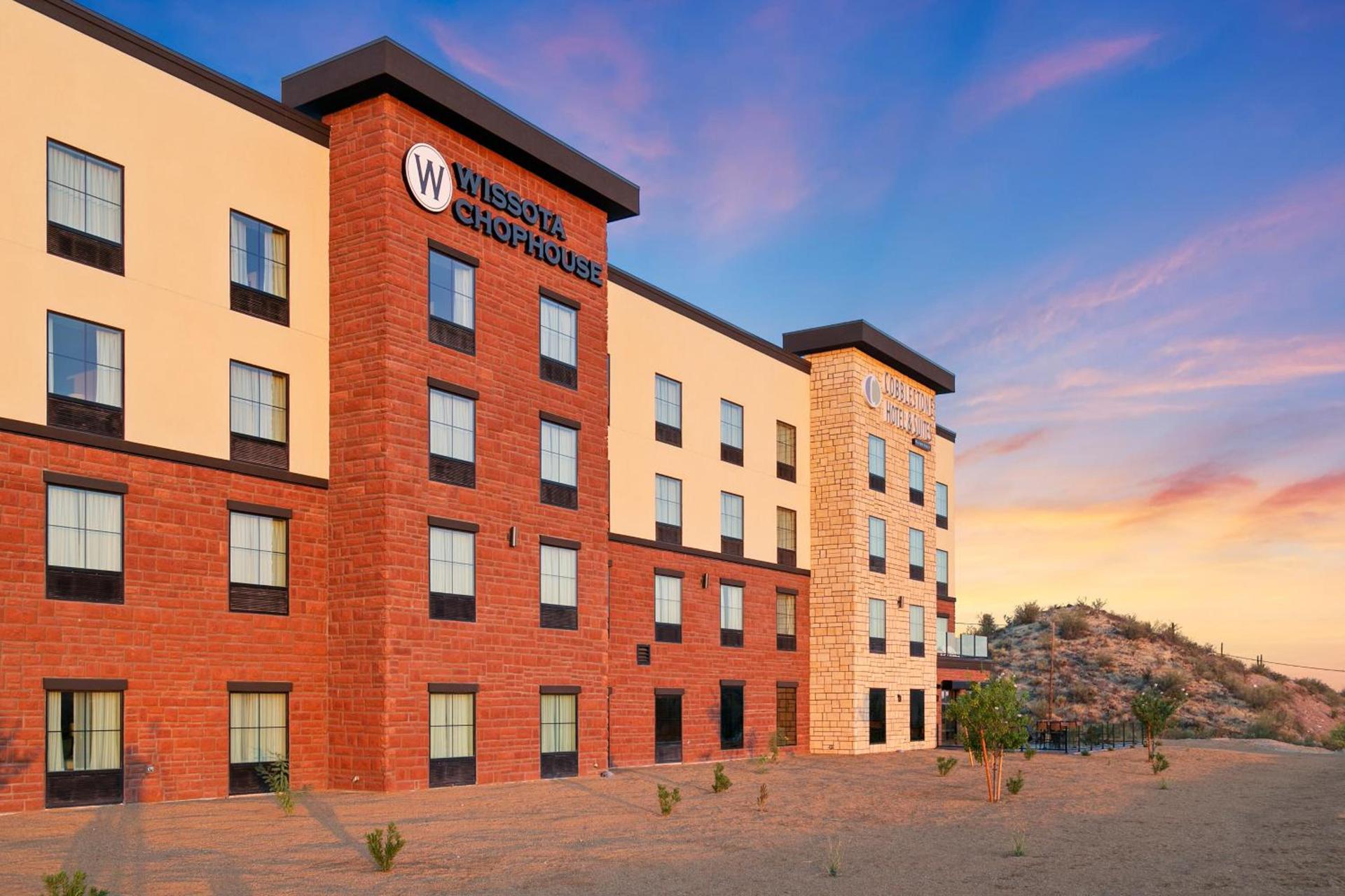 Cobblestone Hotel & Suites - Wickenburg photo 53