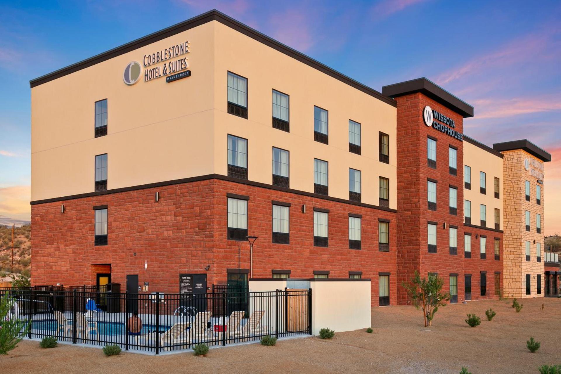 Cobblestone Hotel & Suites - Wickenburg photo 54