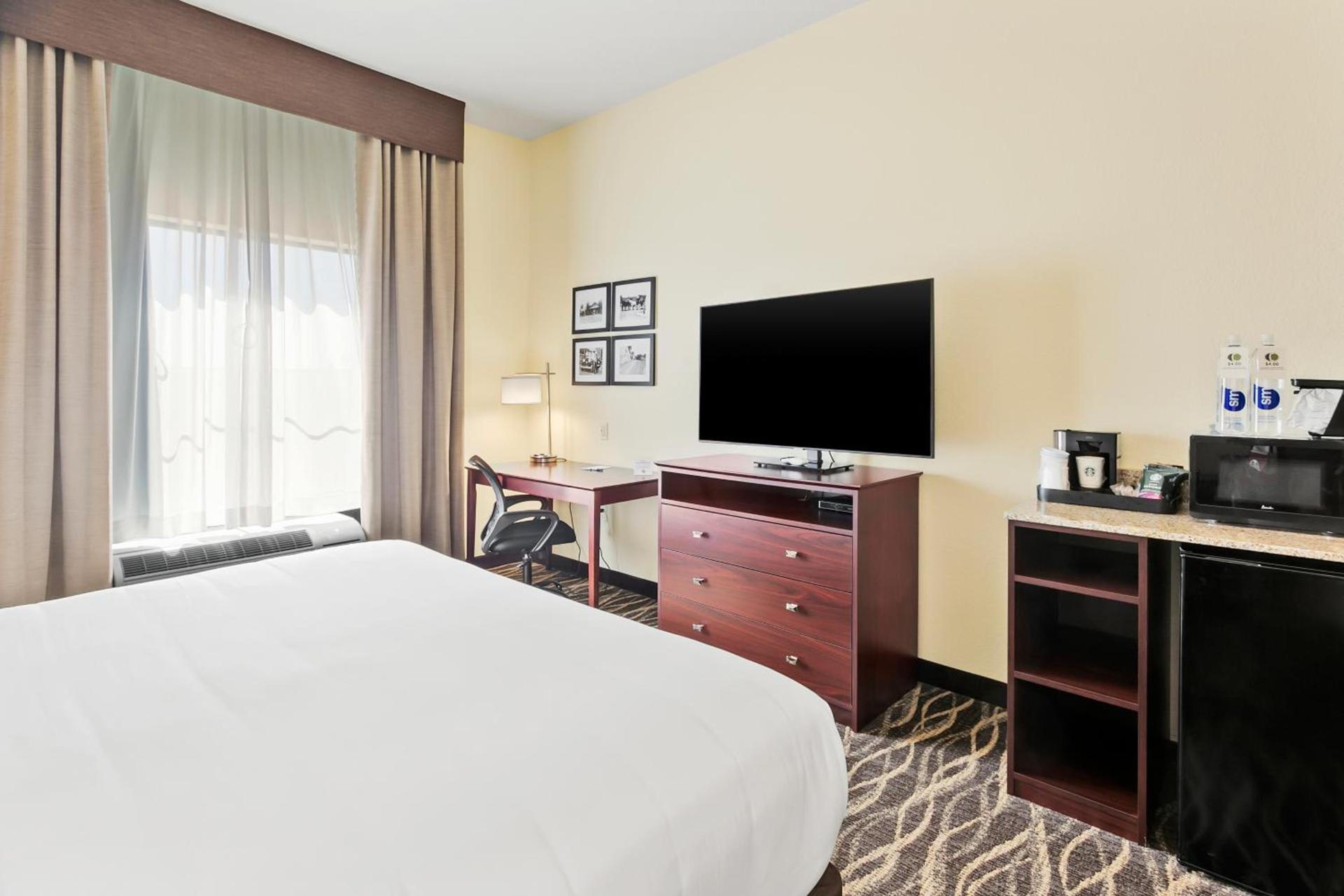 Cobblestone Hotel & Suites - Wickenburg photo 80