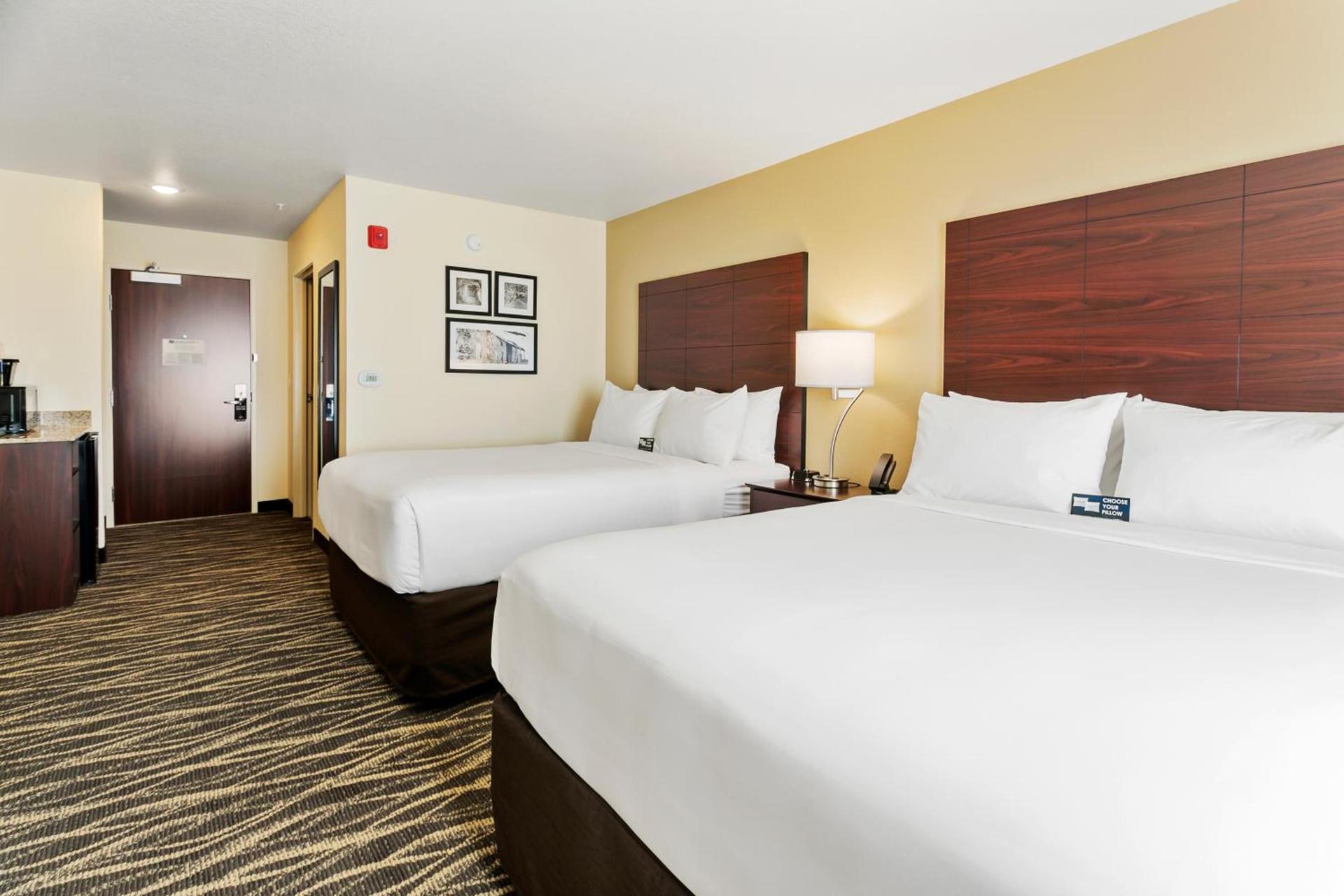 Cobblestone Hotel & Suites - Wickenburg photo 90