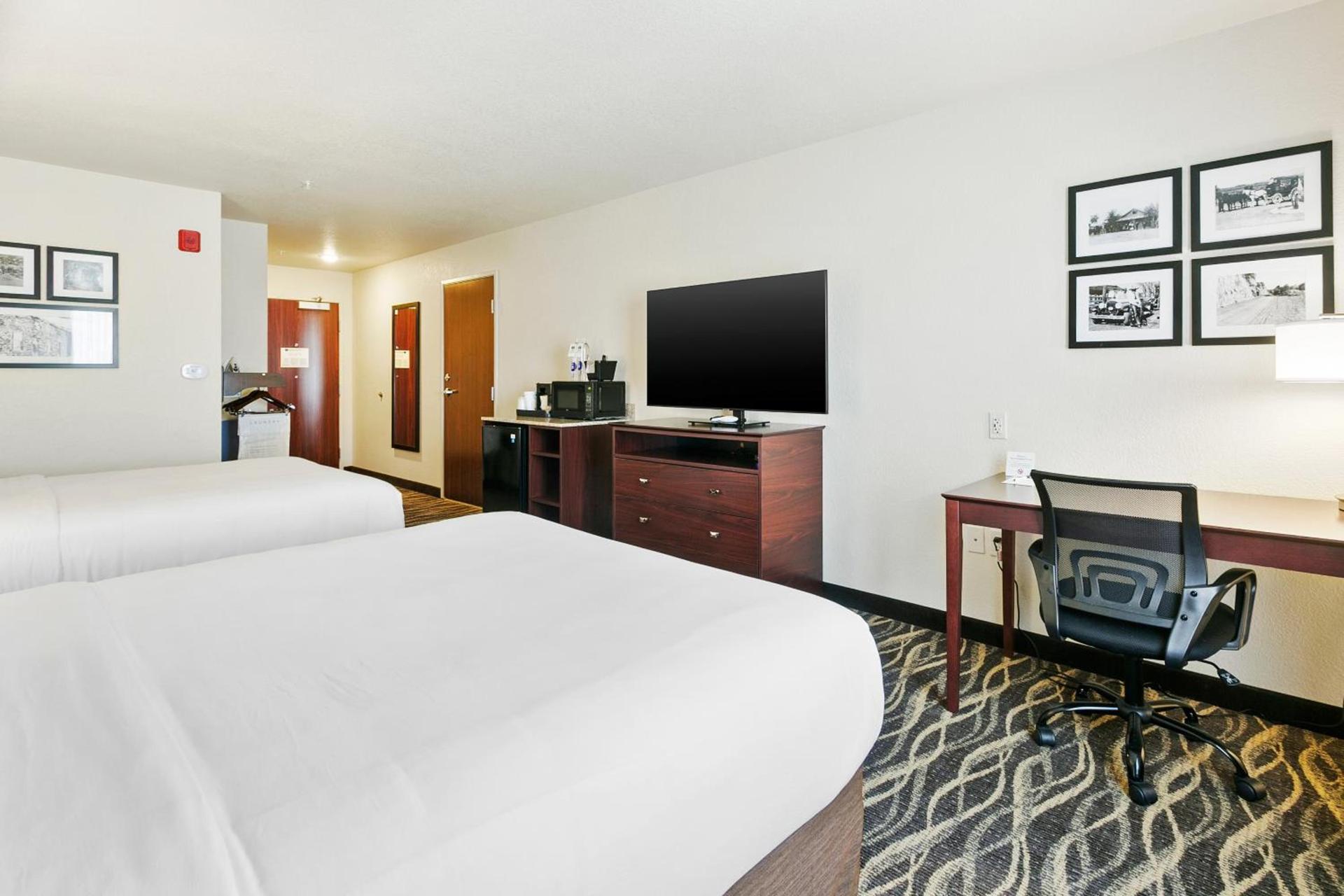 Cobblestone Hotel & Suites - Wickenburg photo 94
