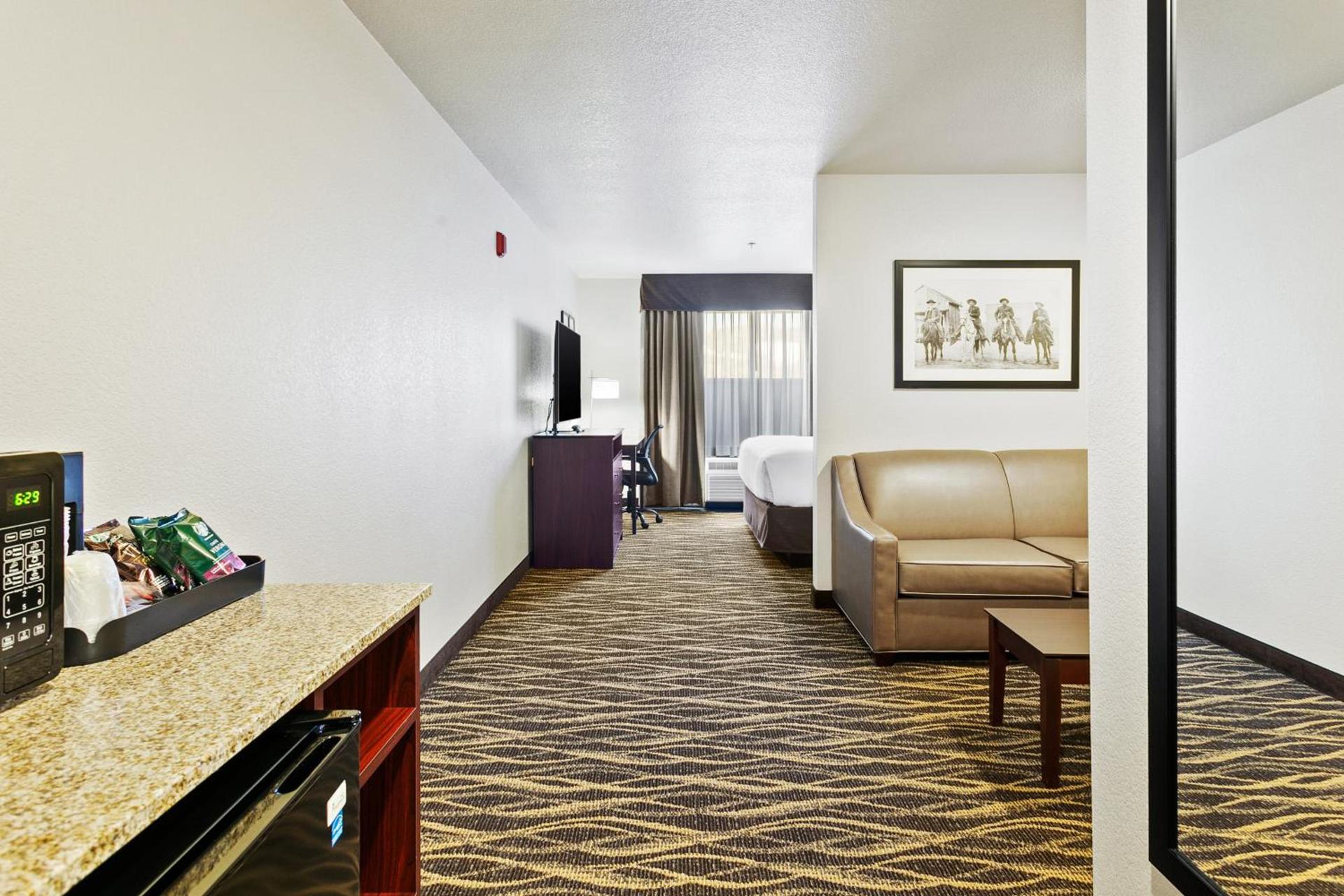 Cobblestone Hotel & Suites - Wickenburg photo 98
