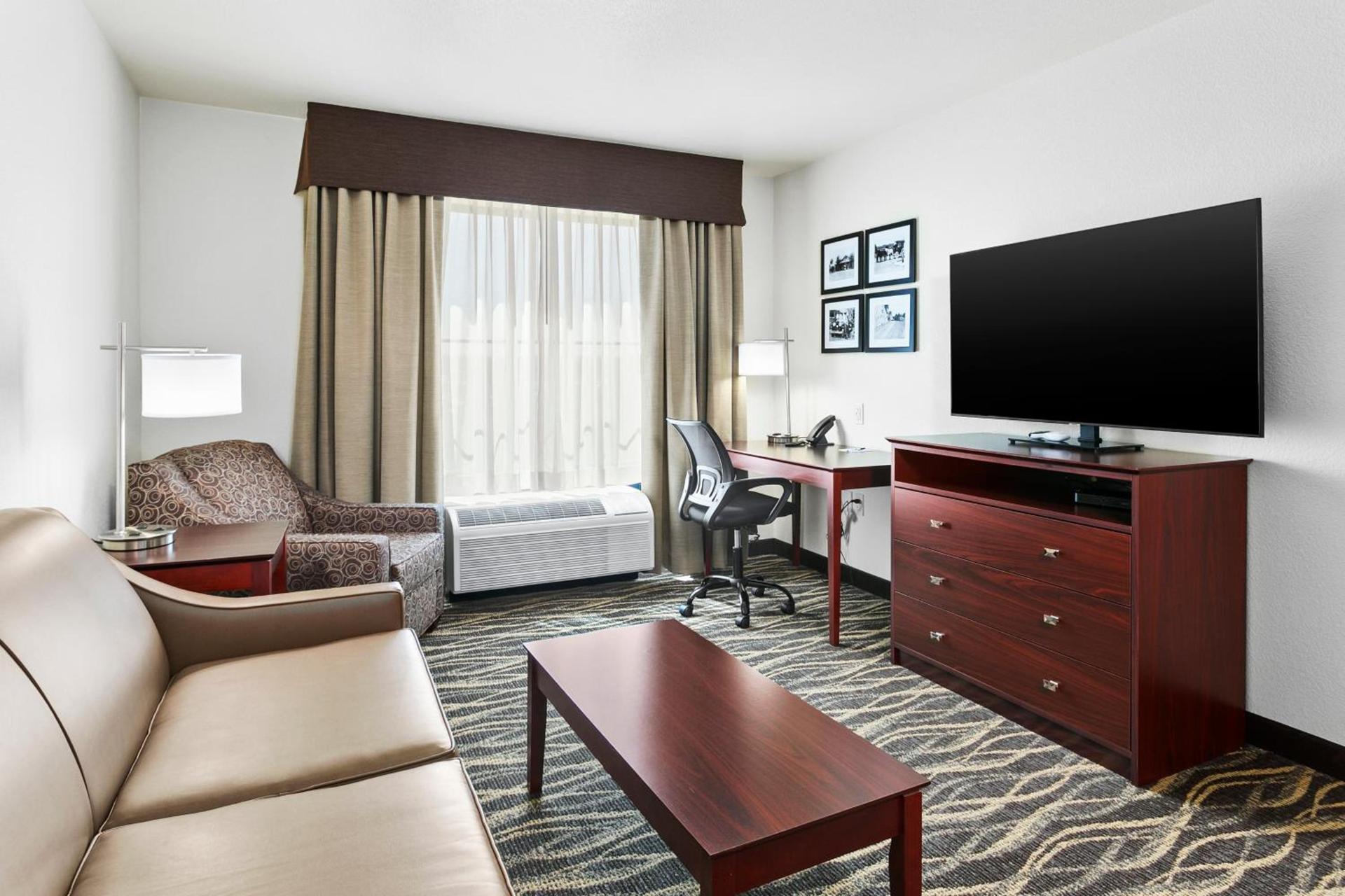 Cobblestone Hotel & Suites - Wickenburg photo 8
