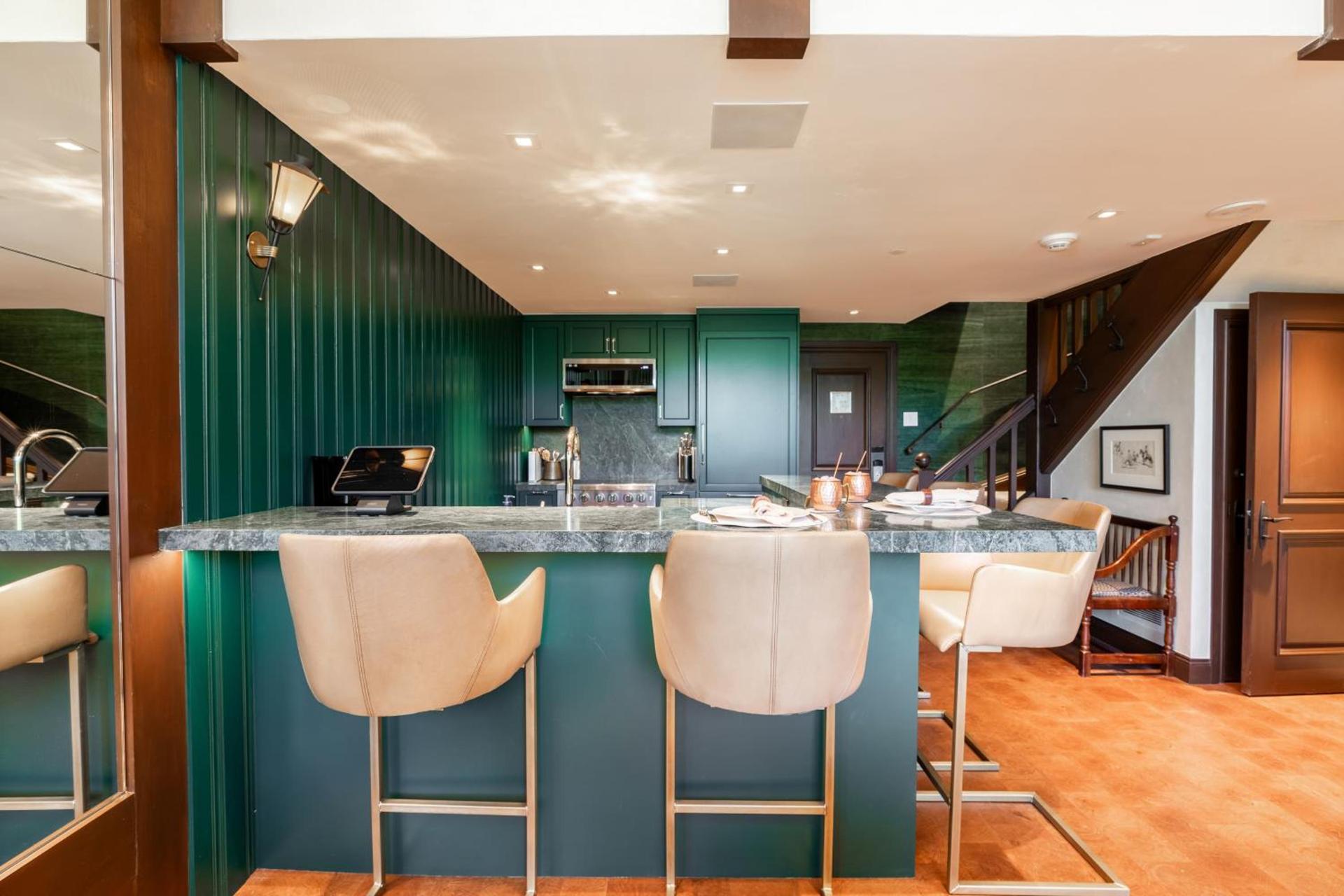 Lodge at Vail Condominiums photo 30