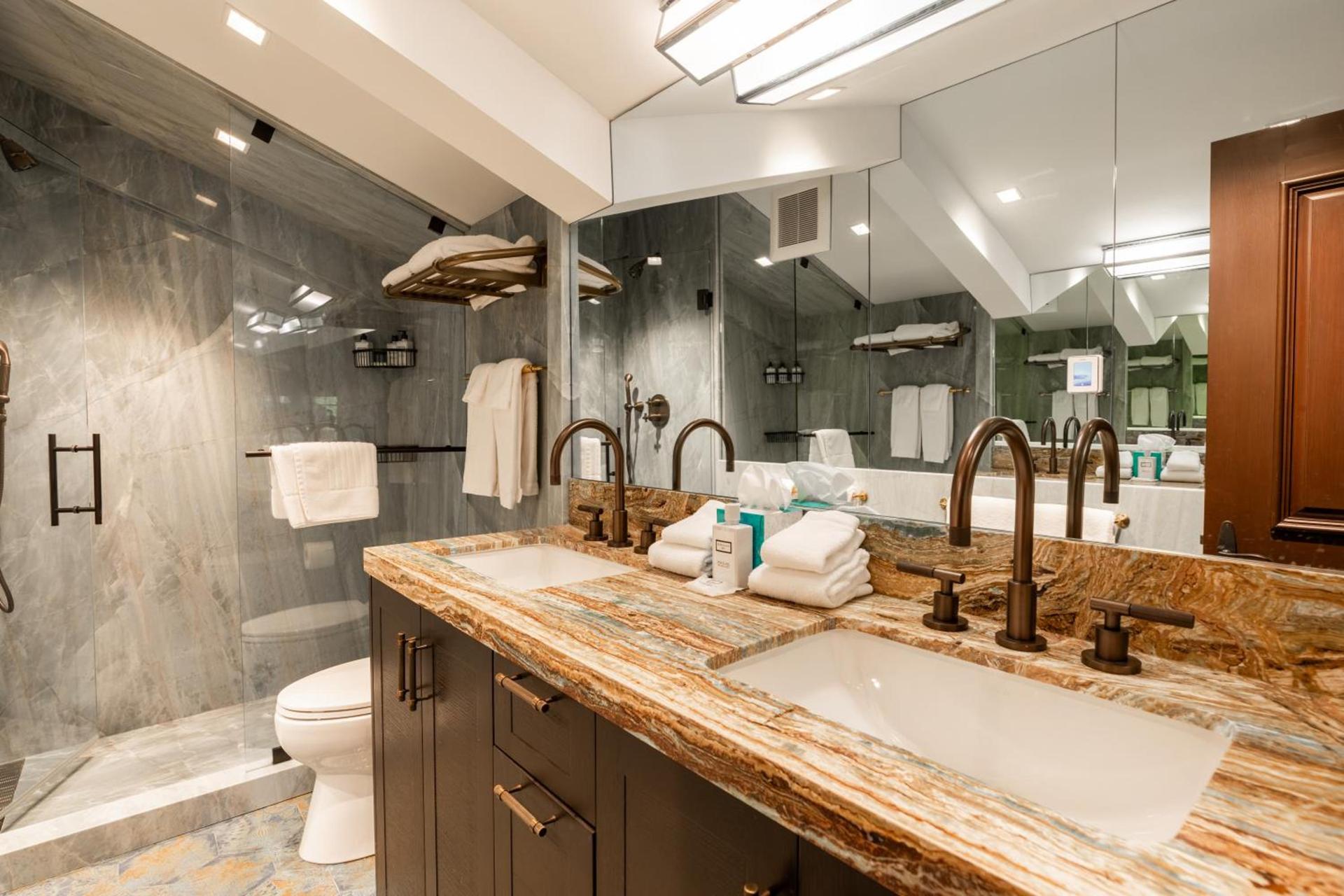 Lodge at Vail Condominiums photo 46