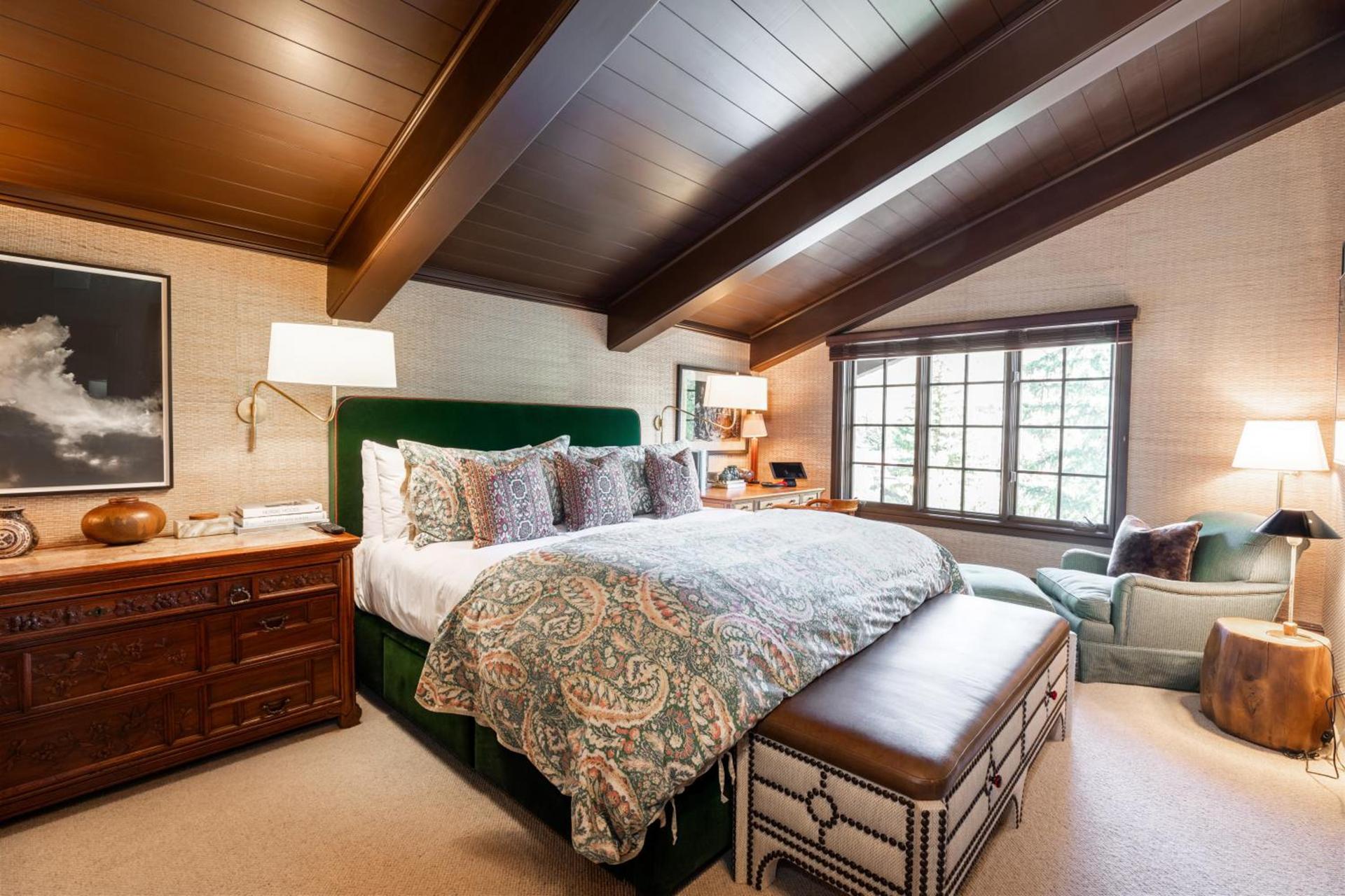 Lodge at Vail Condominiums photo 42