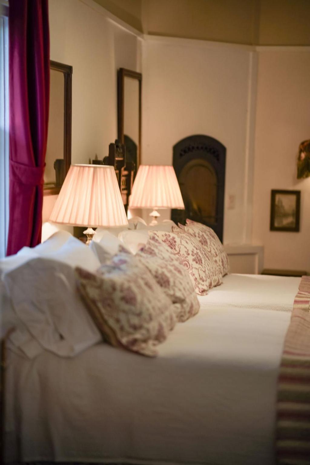 Weaverville Hotel photo 98