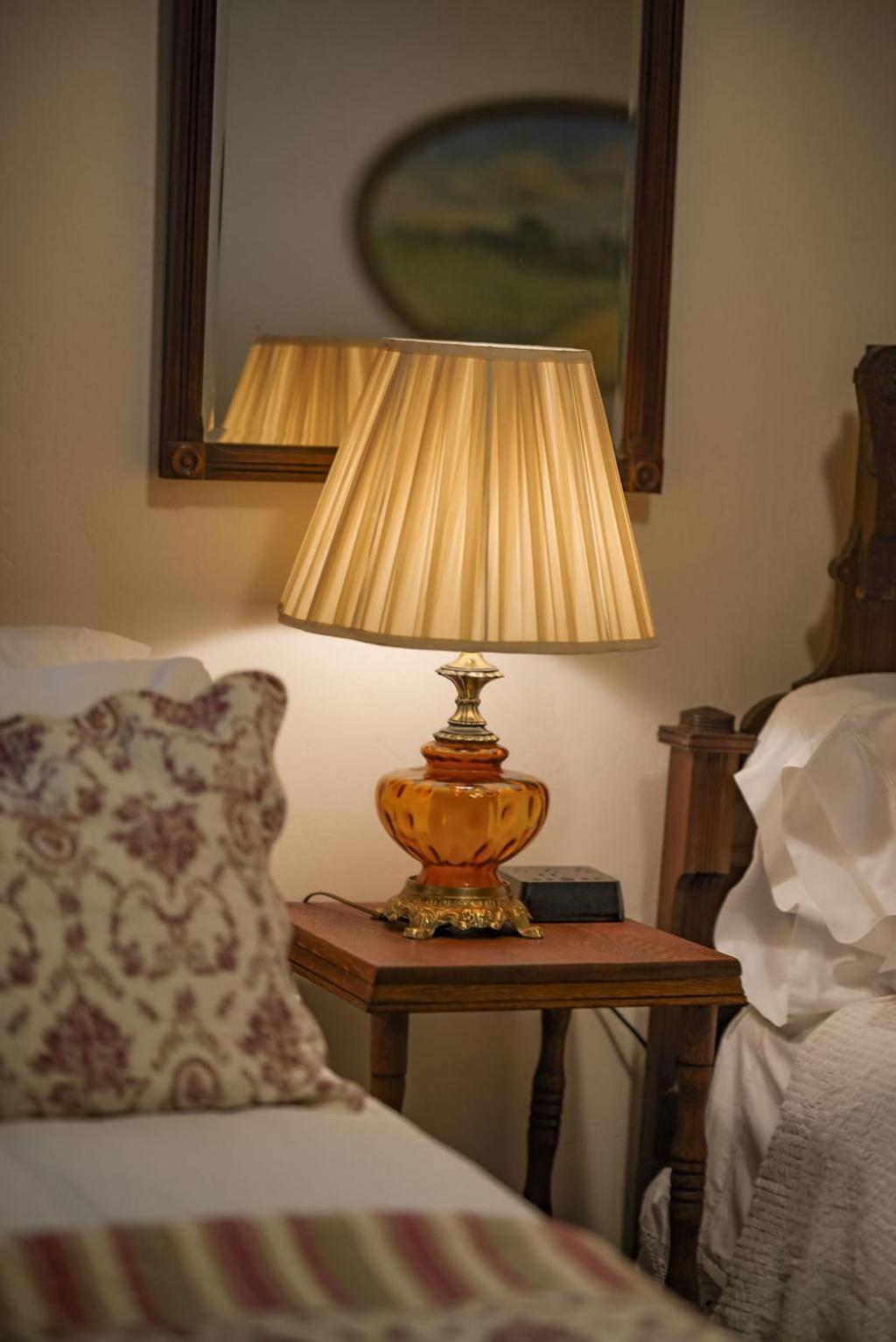 Weaverville Hotel photo 100