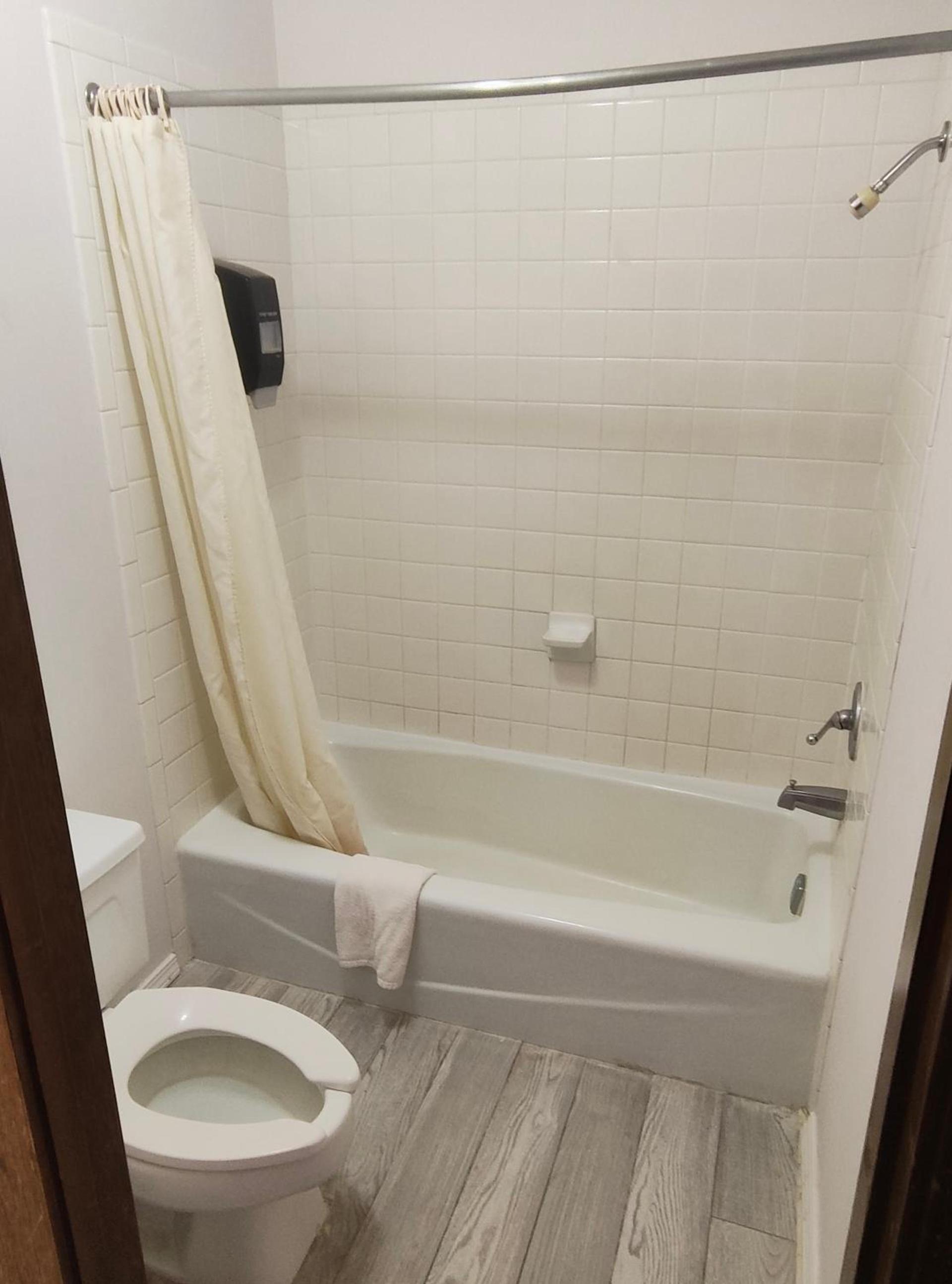Heritage Inn photo 5