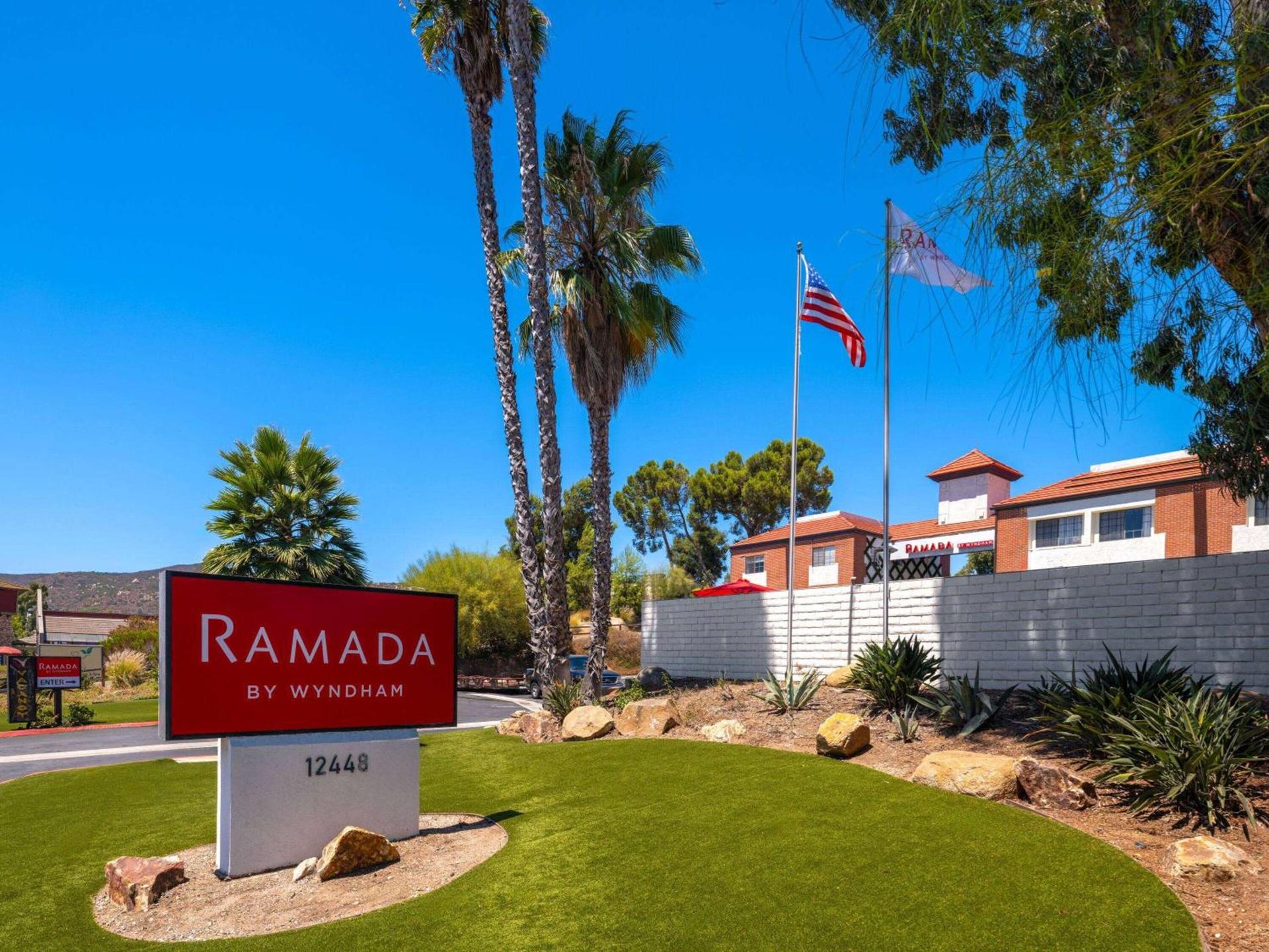 Ramada by Wyndham San Diego Poway Miramar photo 3