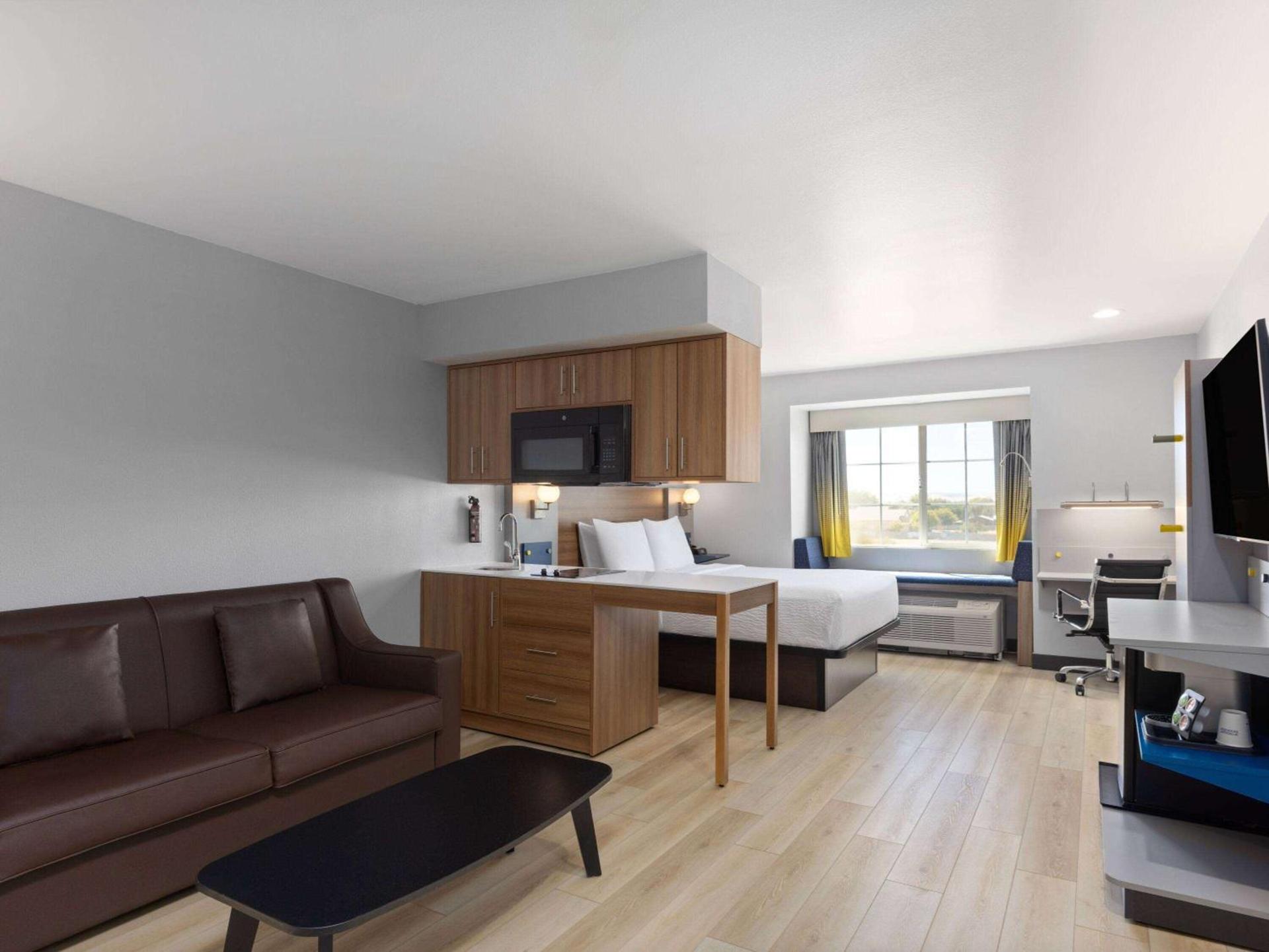 Microtel Inn & Suites by Wyndham Tracy photo 34