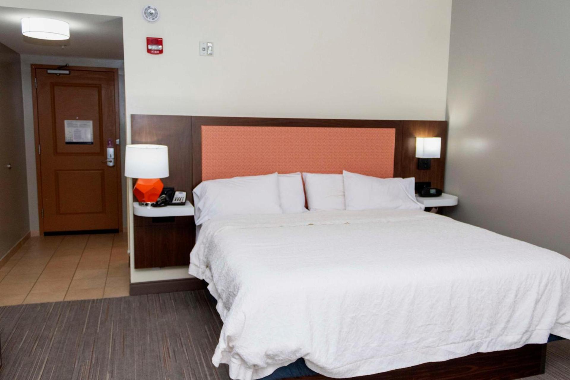 Hampton Inn & Suites Riverton photo 60