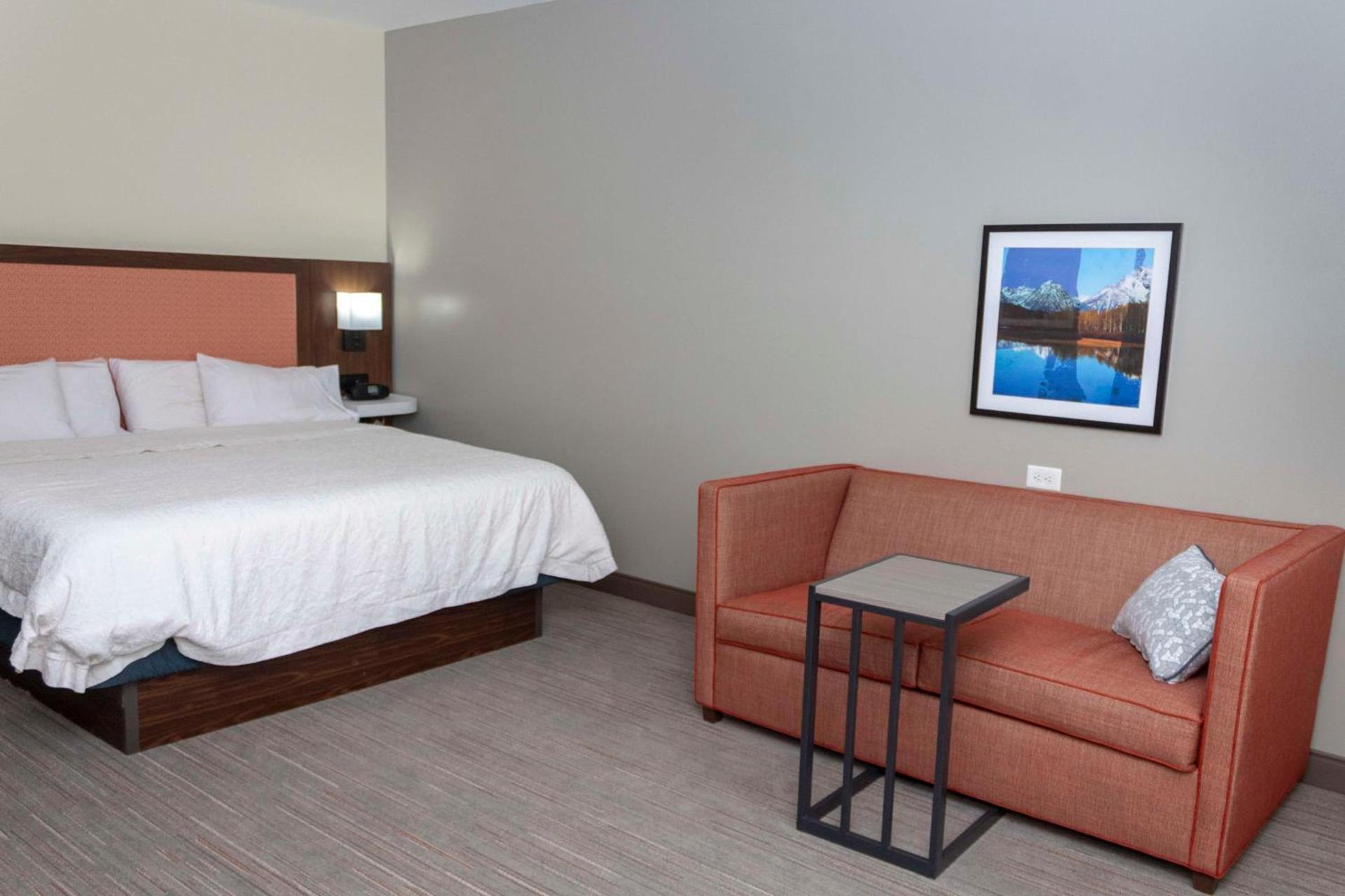 Hampton Inn & Suites Riverton photo 22