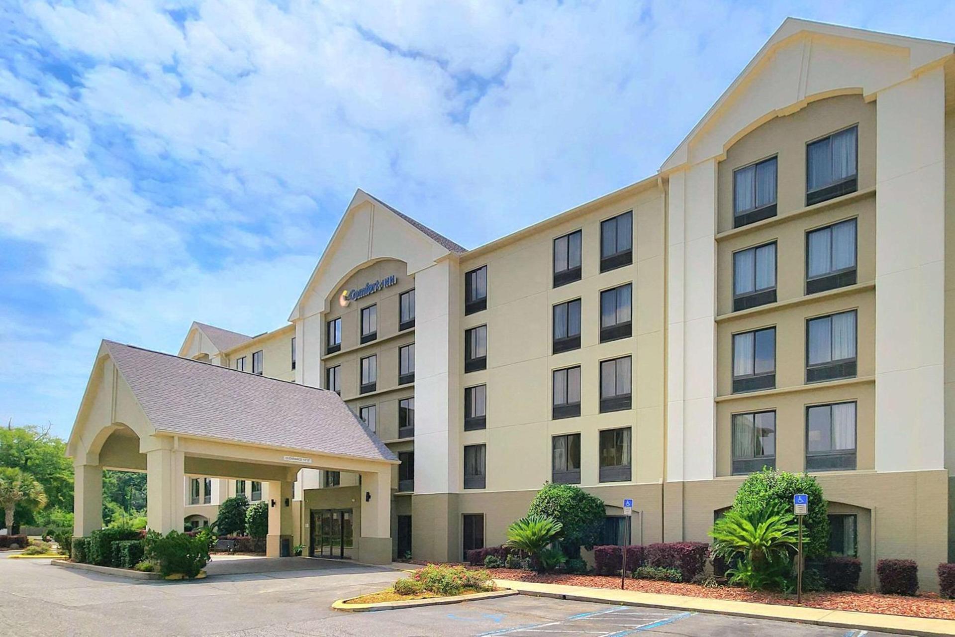 Comfort Inn Pensacola - University Area photo 1