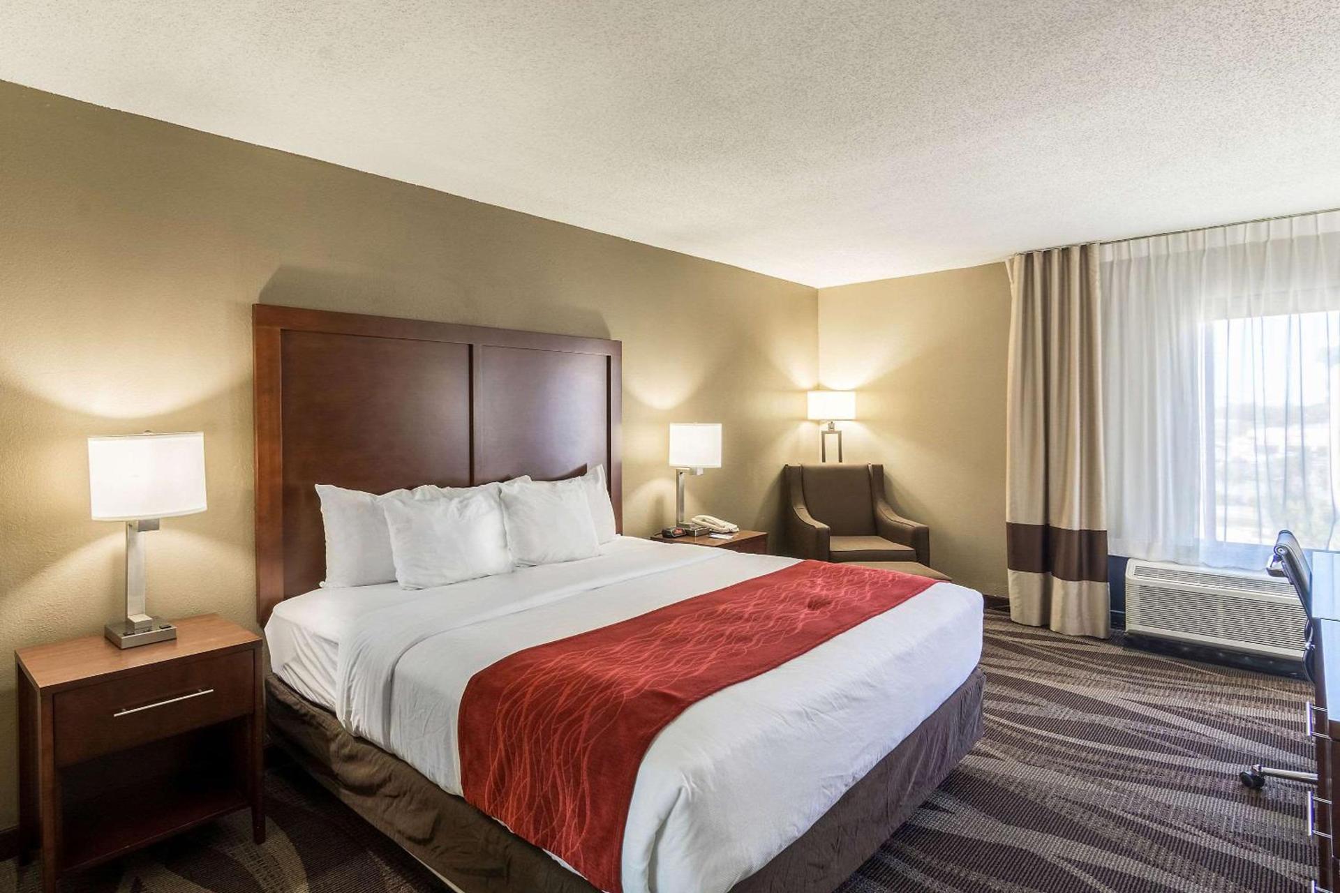 Comfort Inn Pensacola - University Area photo 3