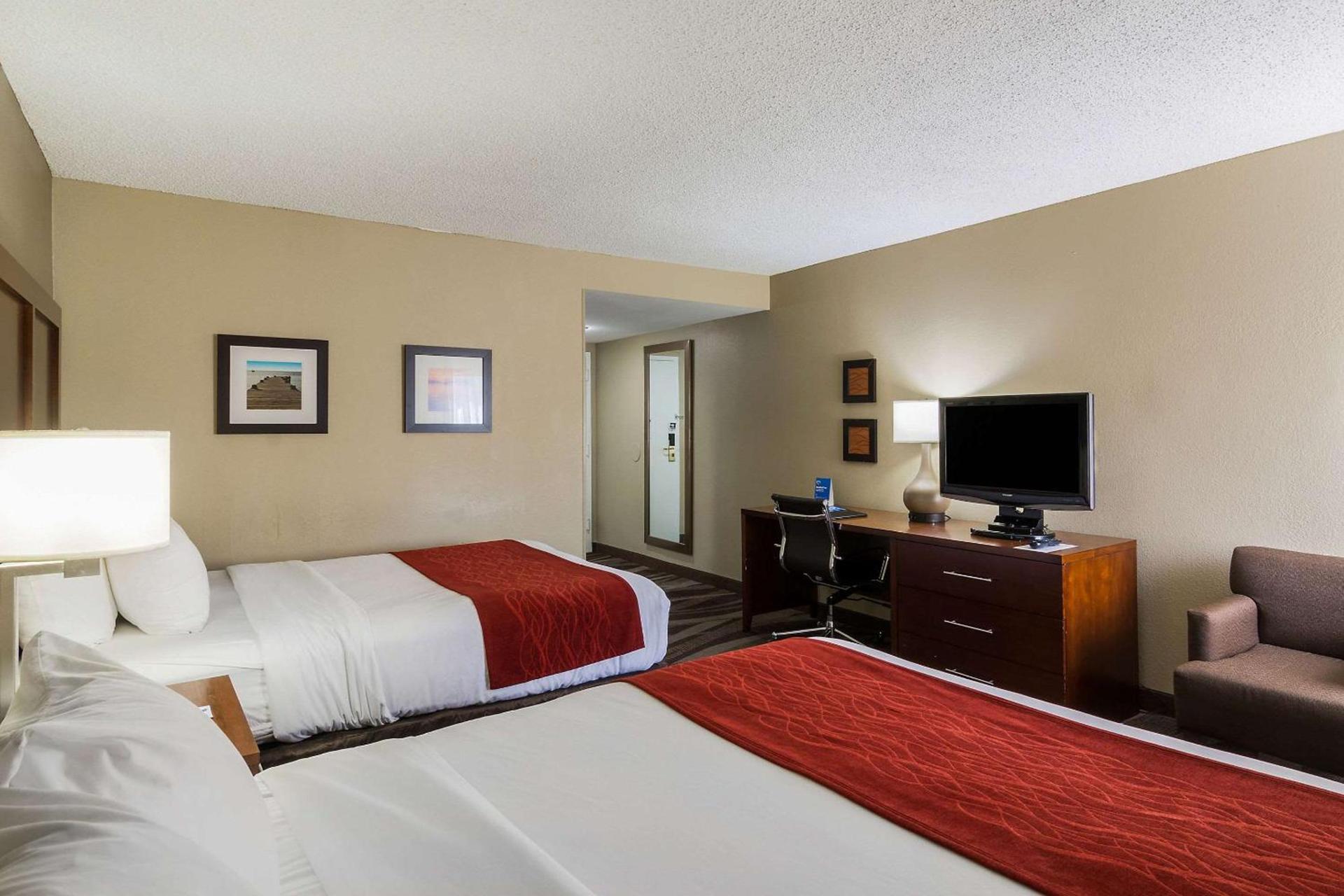 Comfort Inn Pensacola - University Area photo 7
