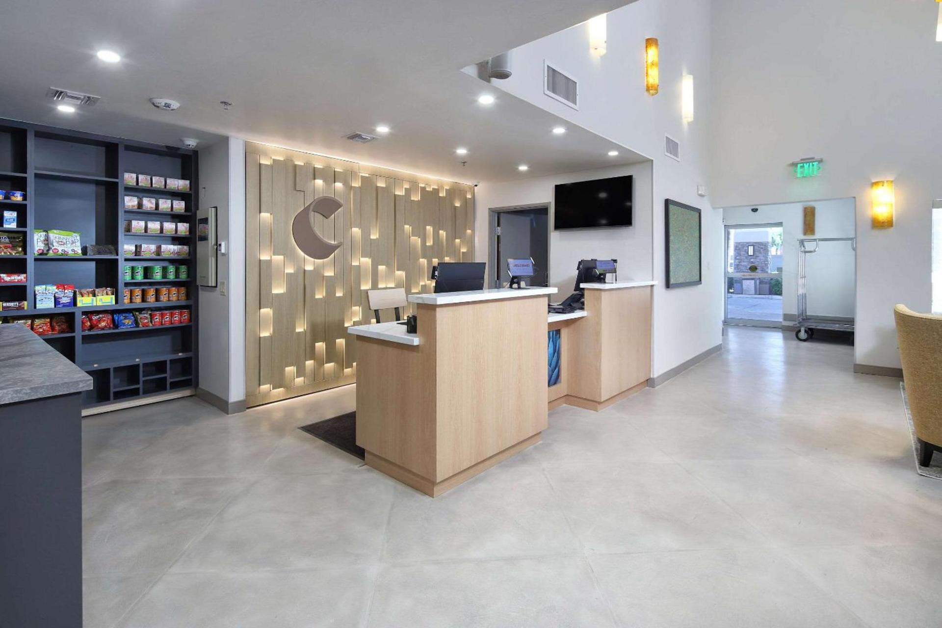 Comfort Suites at Tucson Mall photo 3