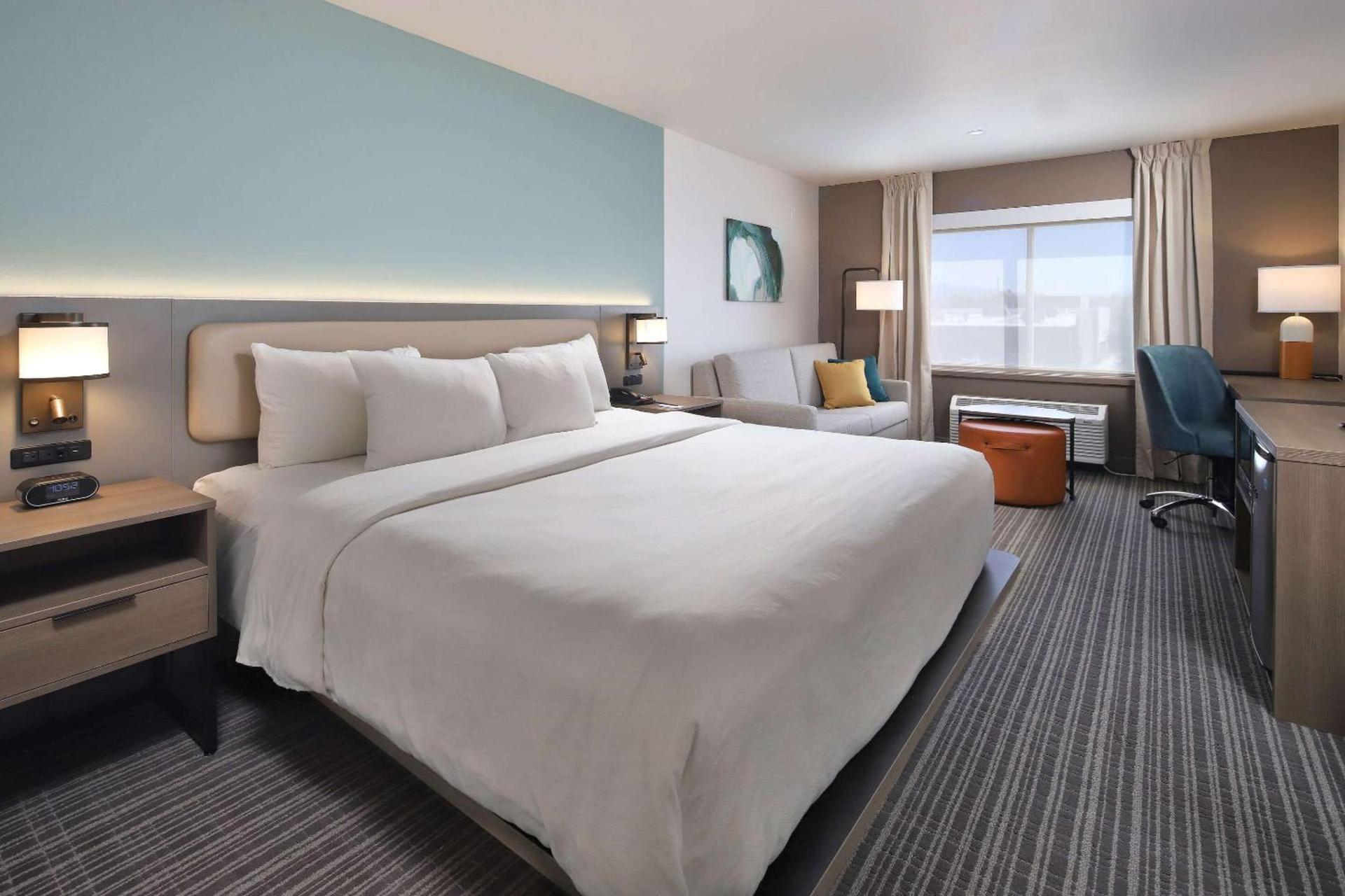 Comfort Suites at Tucson Mall photo 10