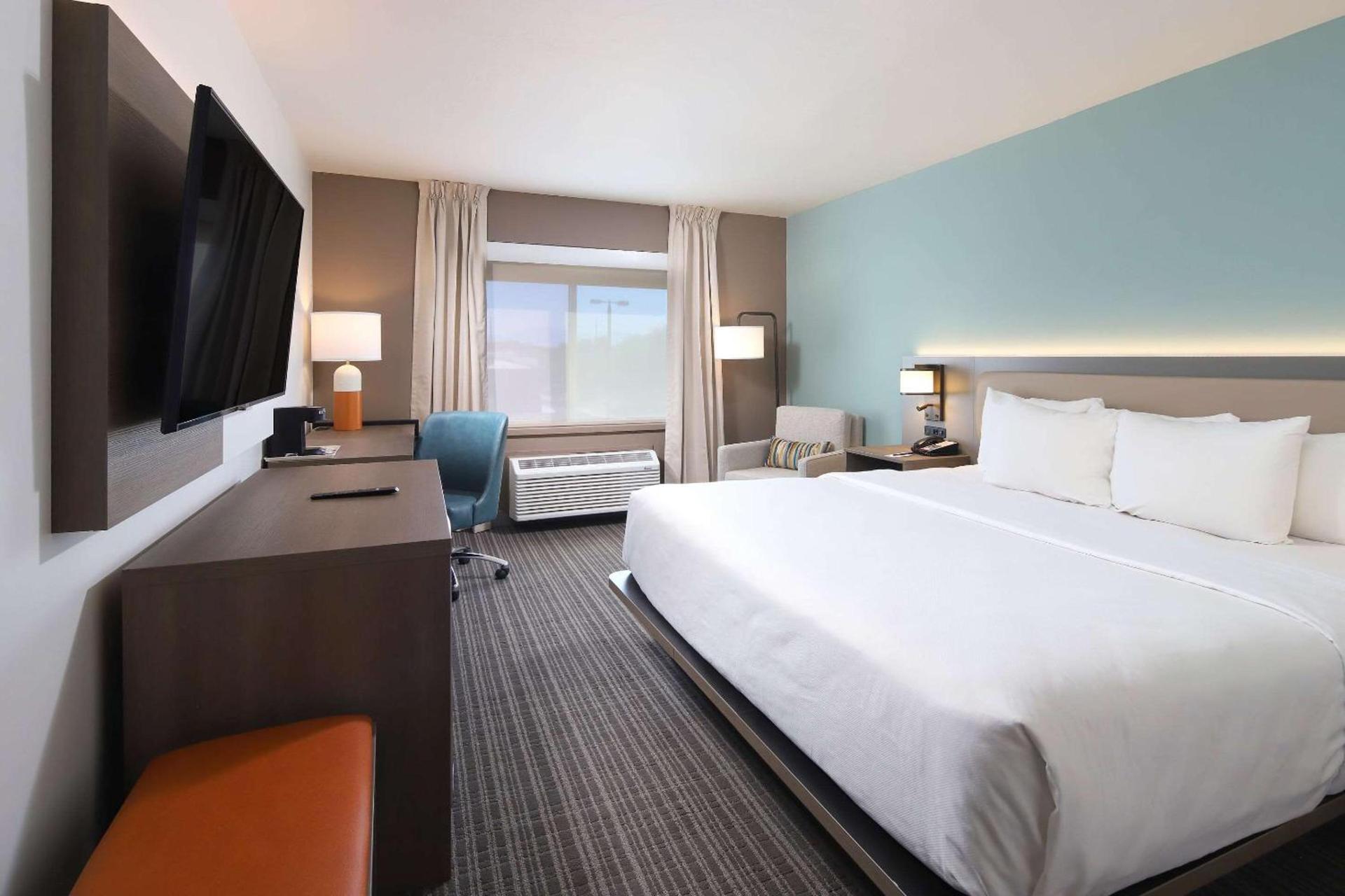 Comfort Suites at Tucson Mall photo 16