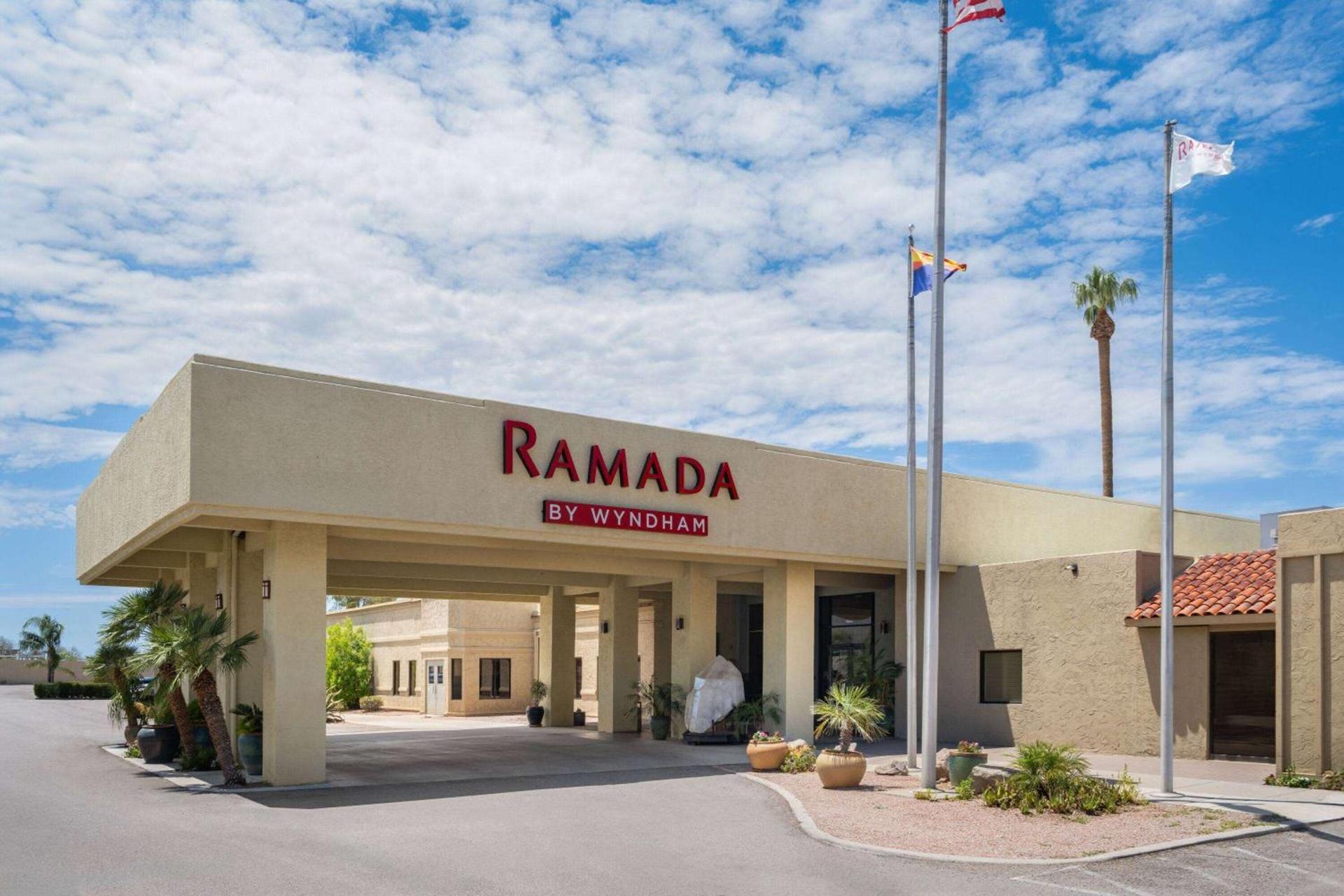 Ramada by Wyndham Tucson photo 1