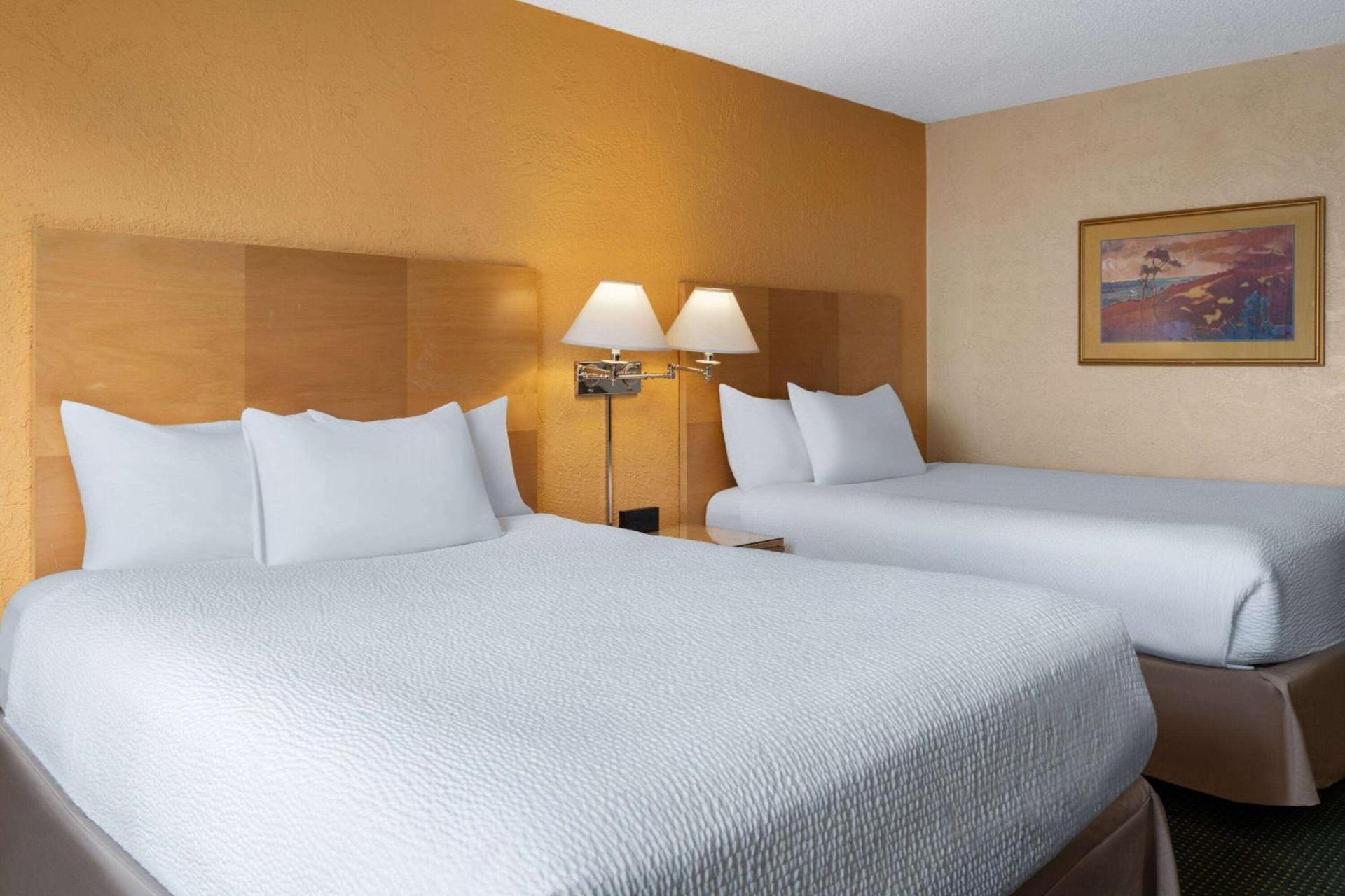 Ramada by Wyndham Tucson photo 20