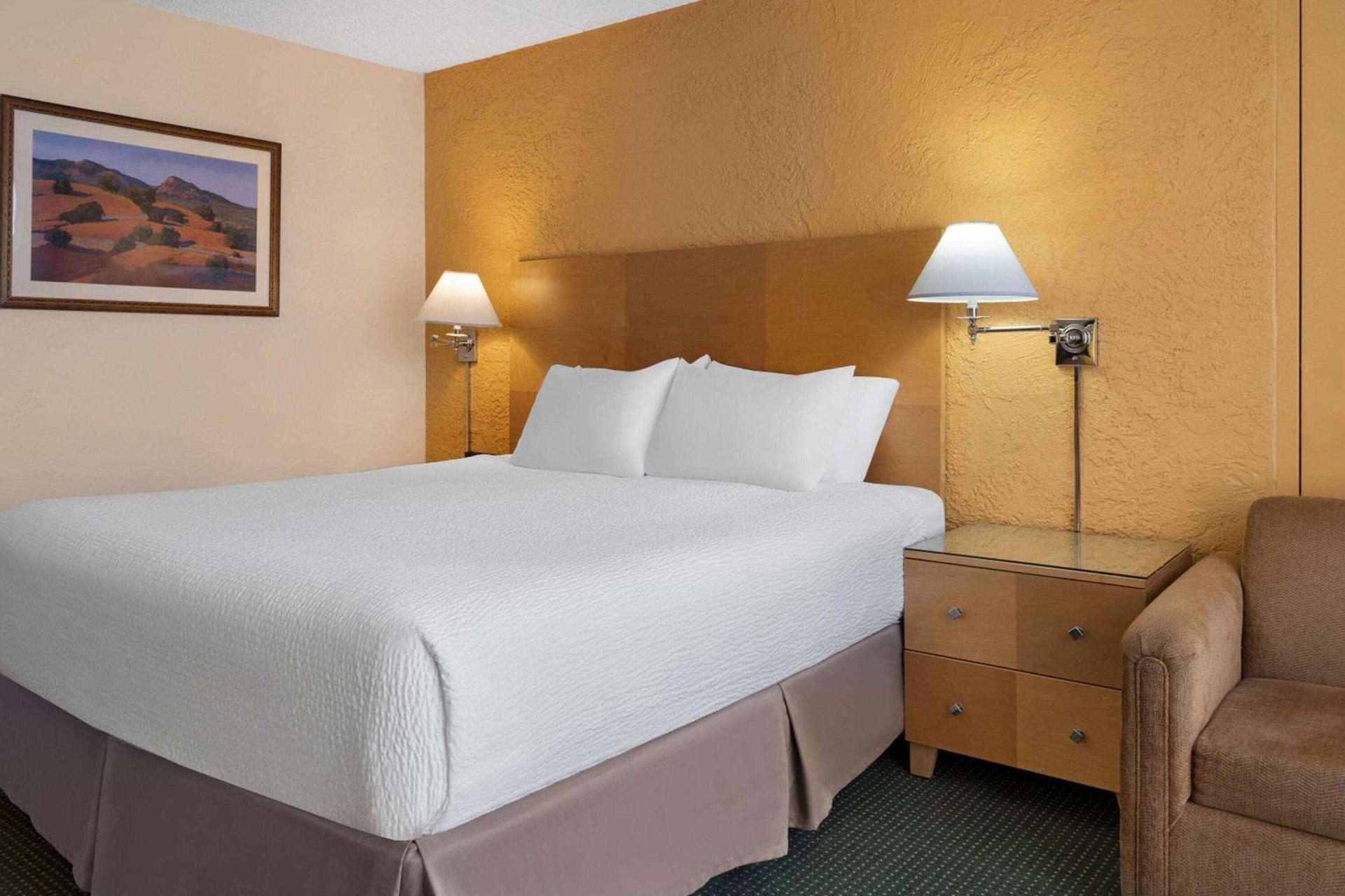Ramada by Wyndham Tucson photo 22