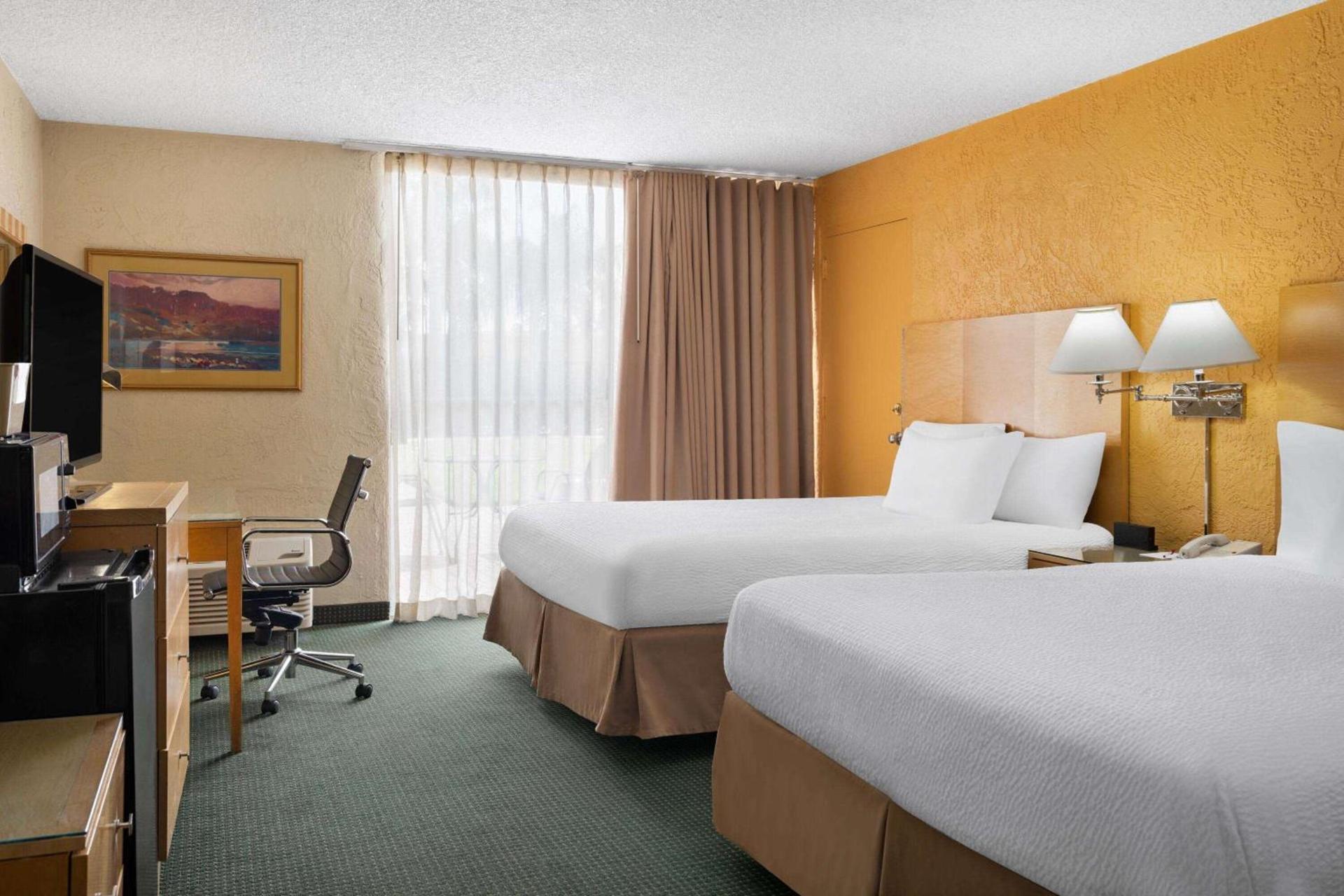 Ramada by Wyndham Tucson photo 23