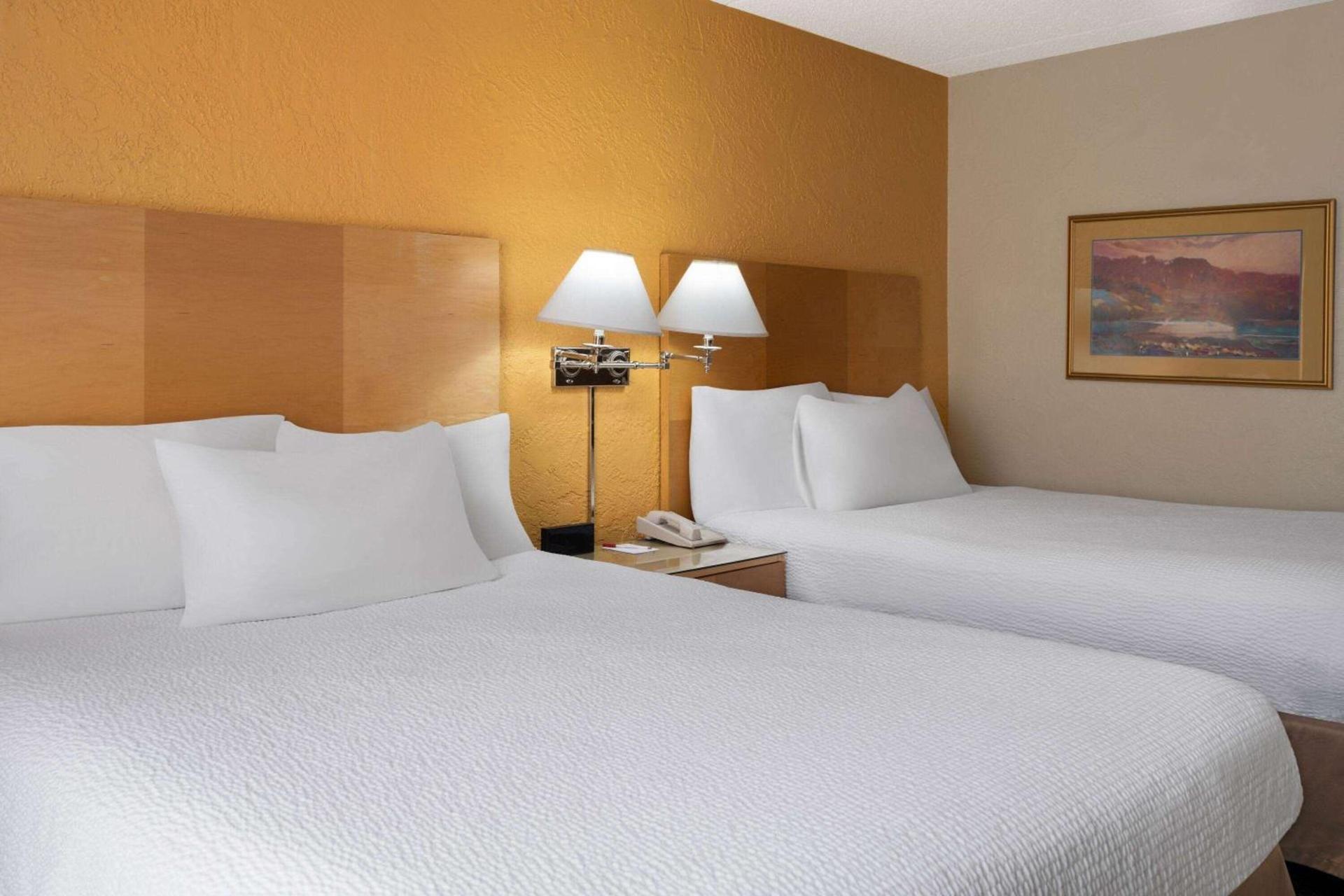 Ramada by Wyndham Tucson photo 24