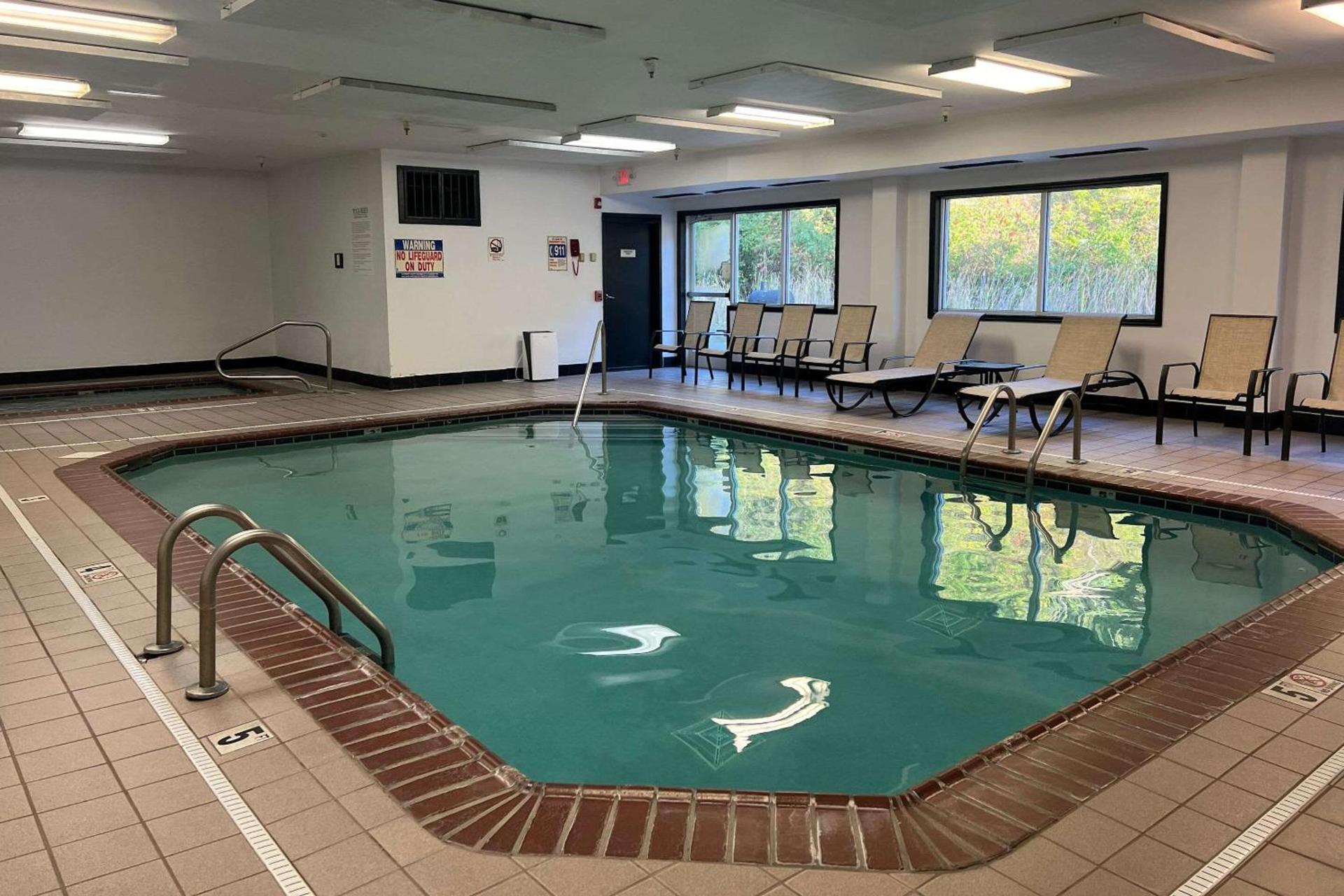 Quality Inn Huntington University Area photo 4