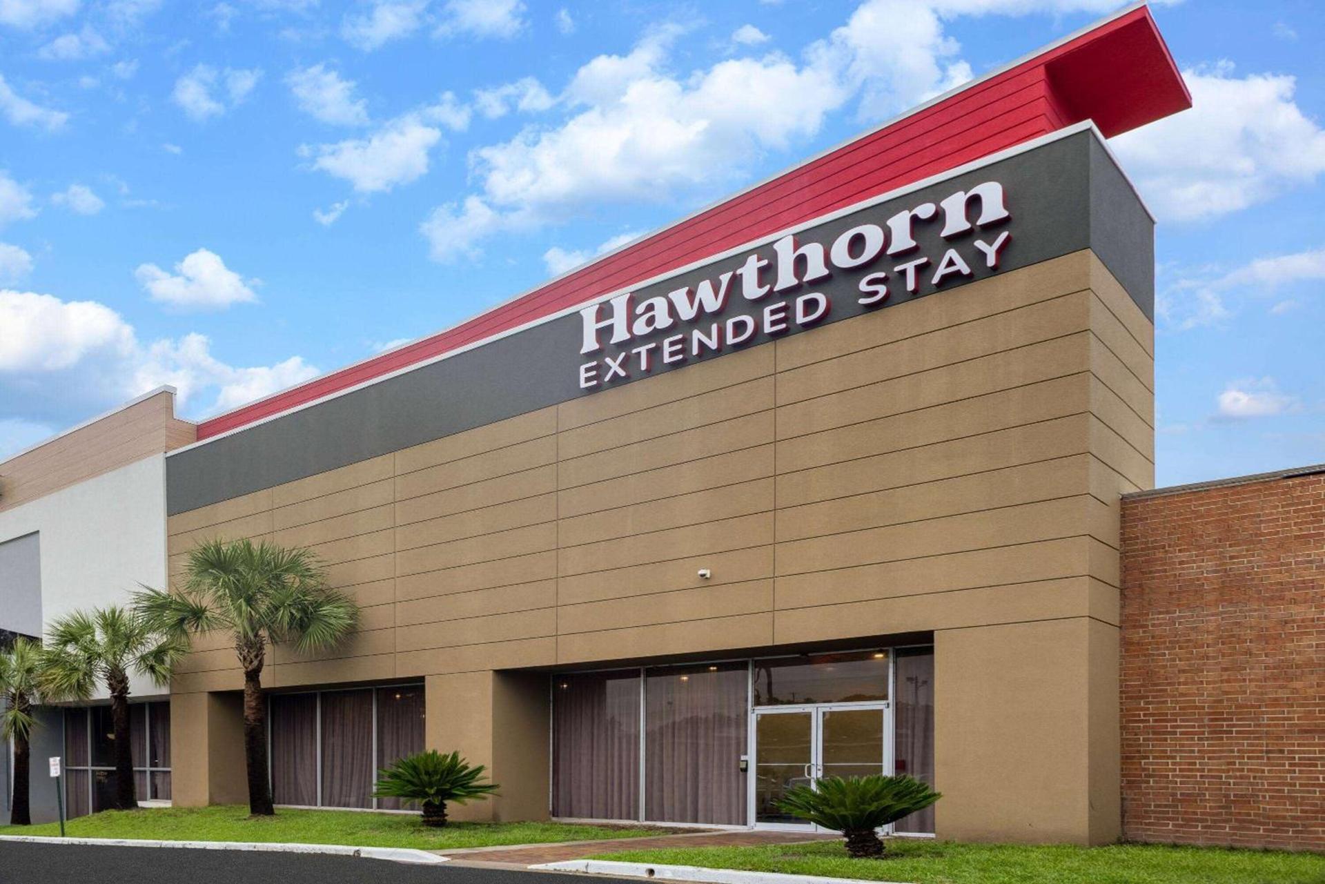 Hawthorn Extended Stay by Wyndham Columbia-Ft Jackson photo 2