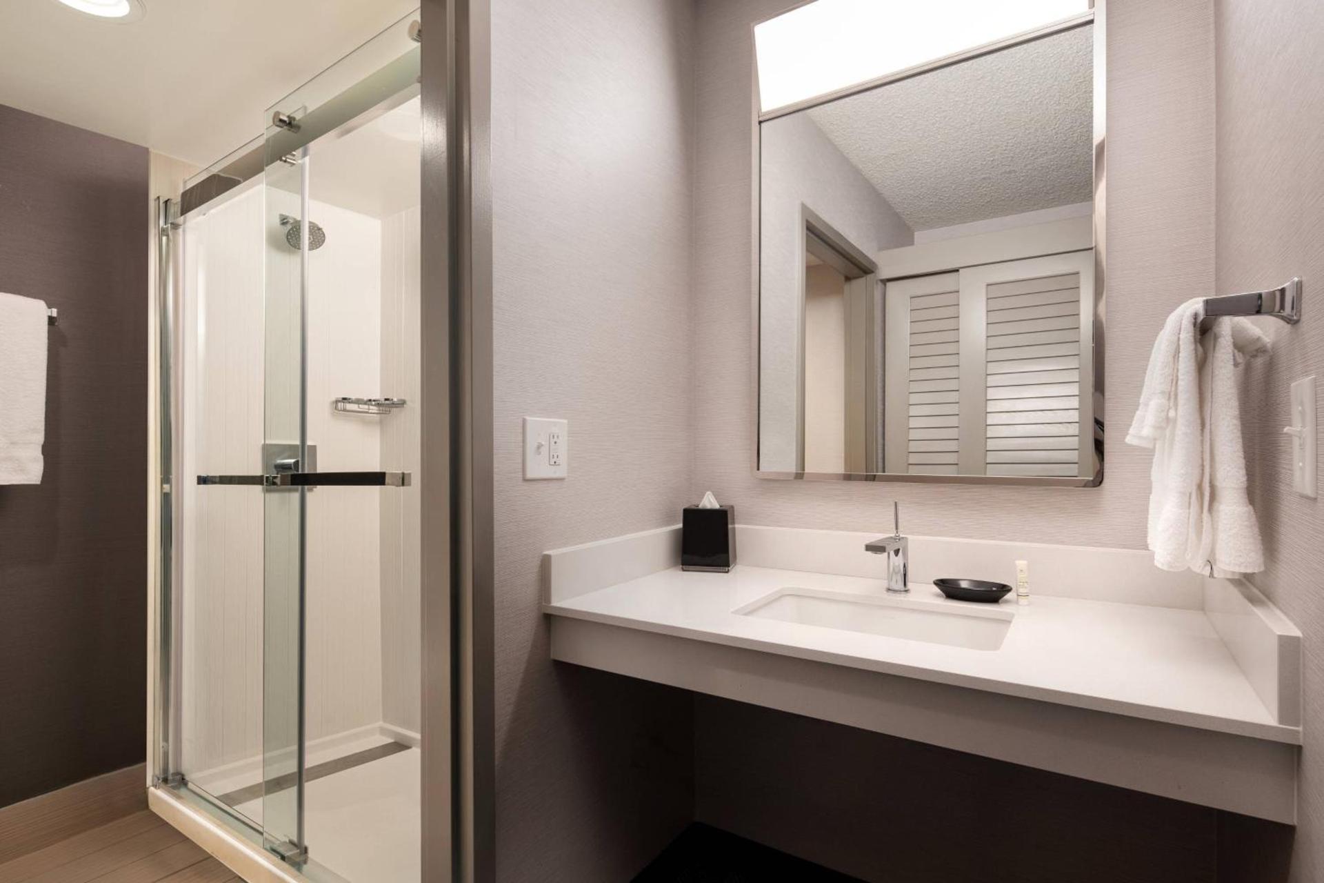 Courtyard by Marriott Fresno photo 17