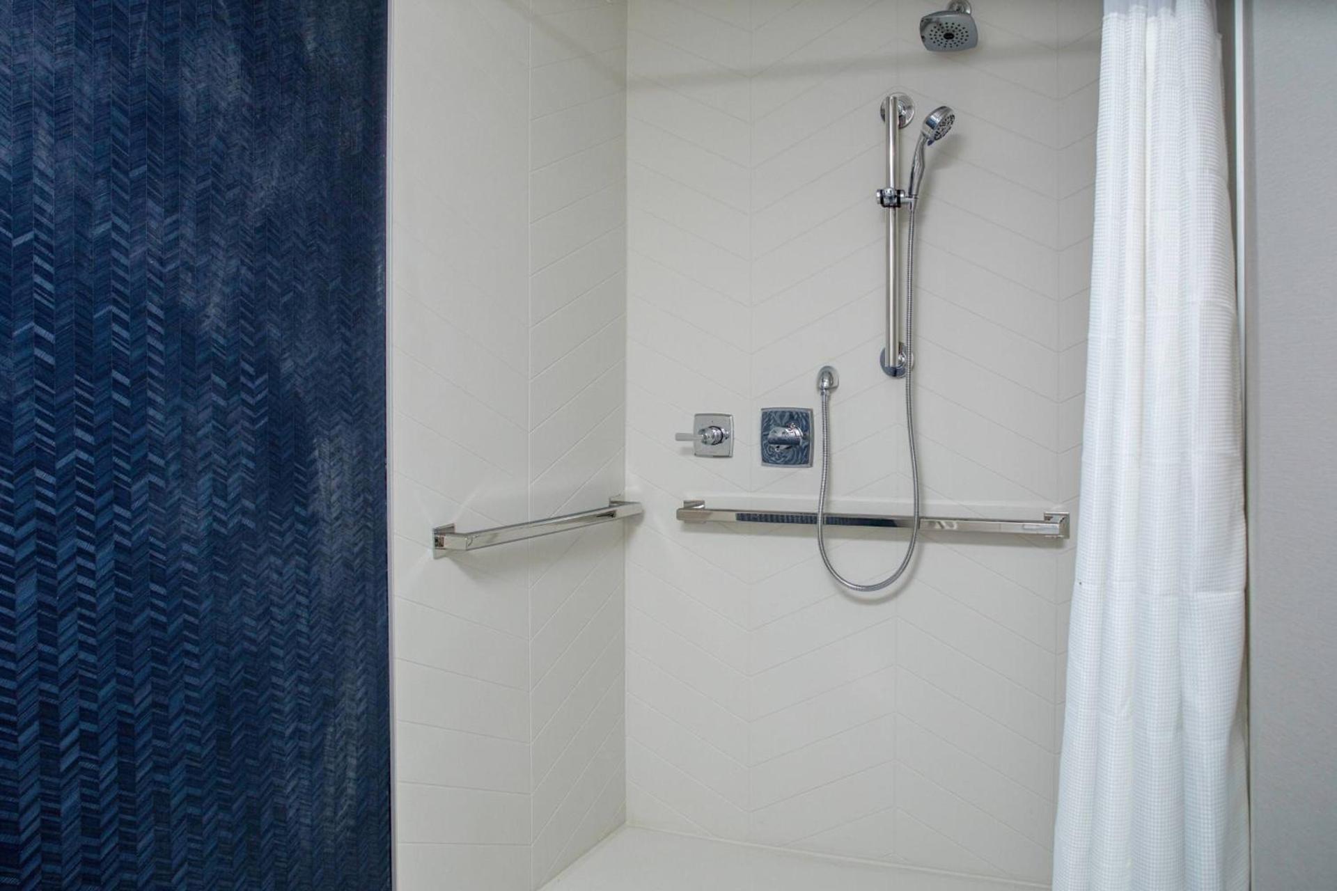 Fairfield Inn & Suites Springfield Enfield photo 14