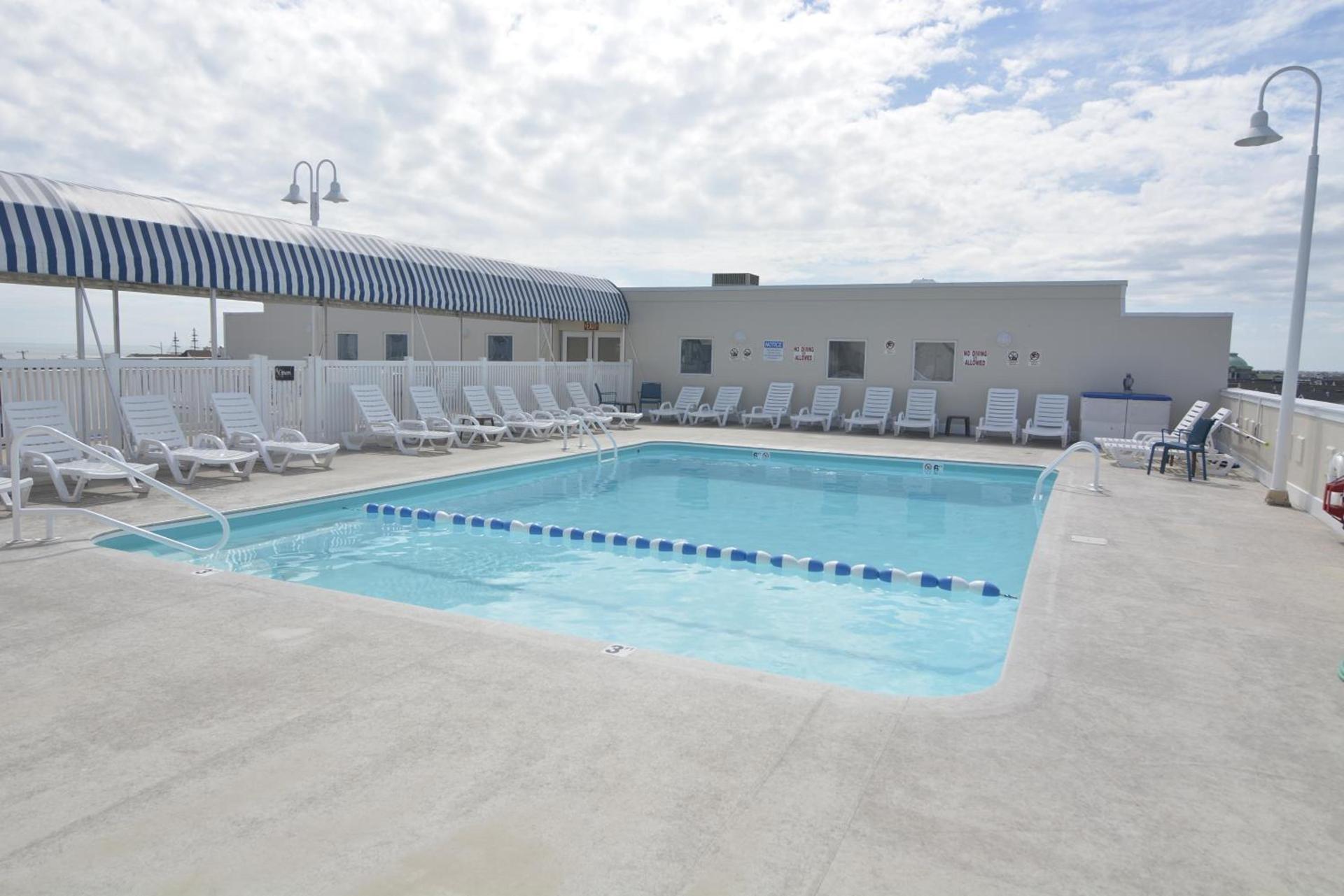 Biscayne Suites photo 3