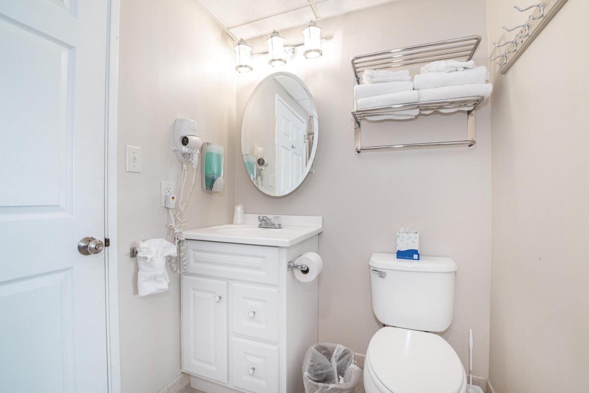 Biscayne Suites photo 42