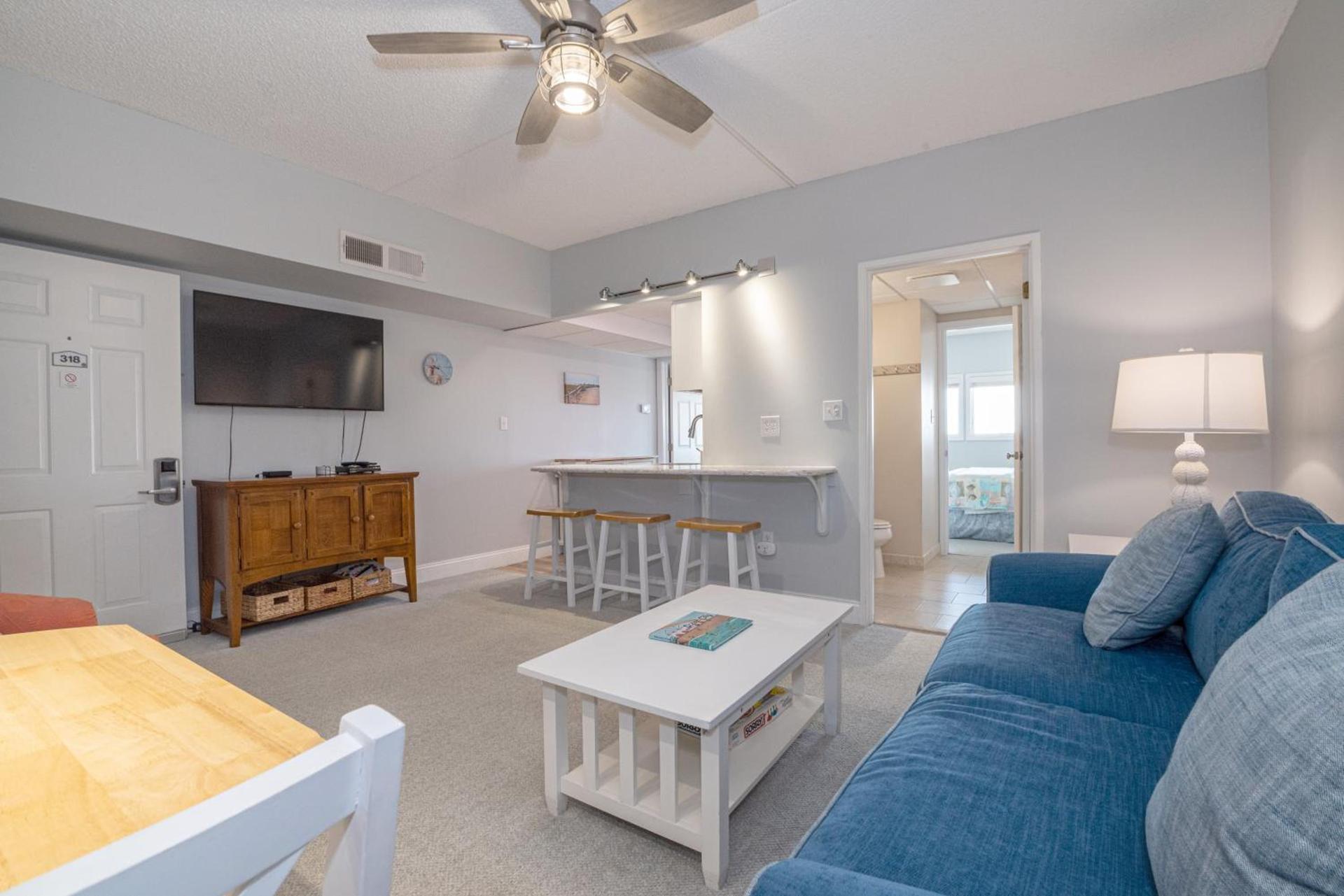 Biscayne Suites photo 40