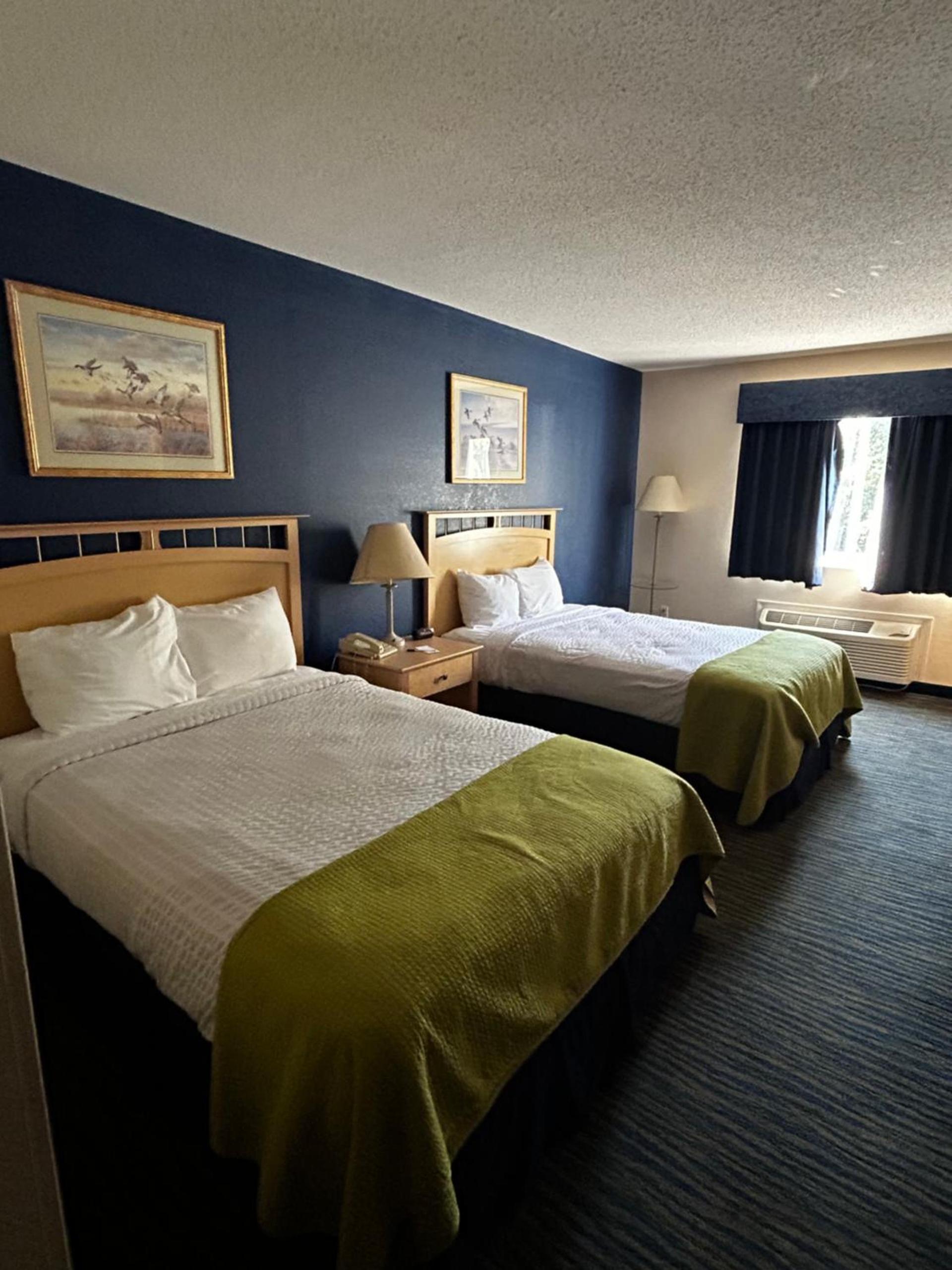 Ameristay Inn & Suites photo 8