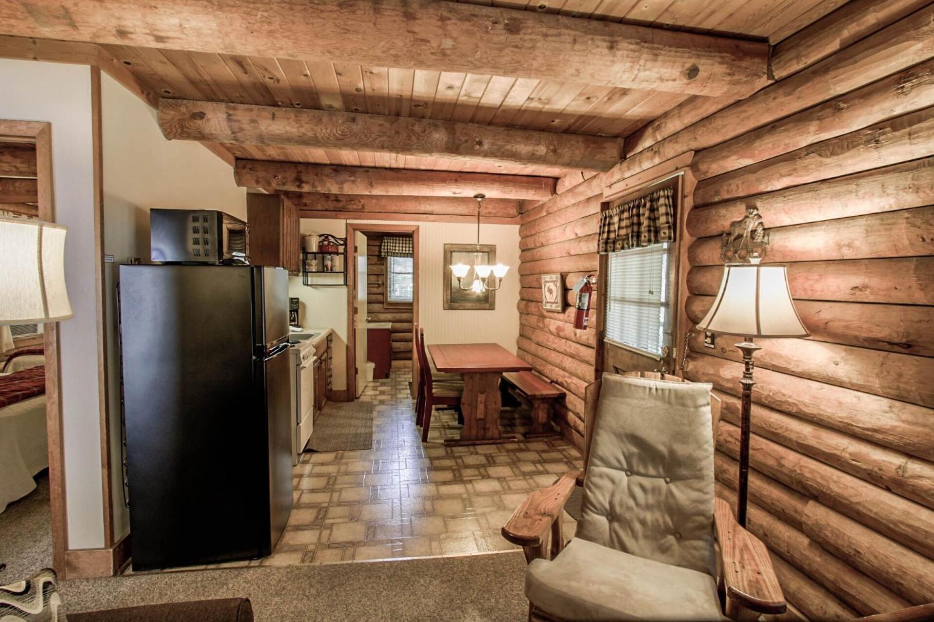 Mountainaire Inn and Log Cabins photo 56