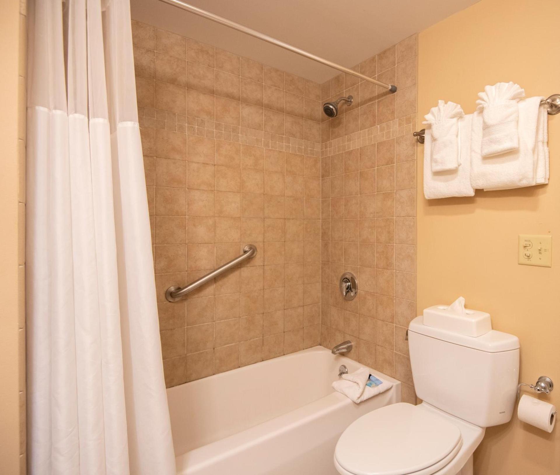 Bar Harbor Manor photo 77