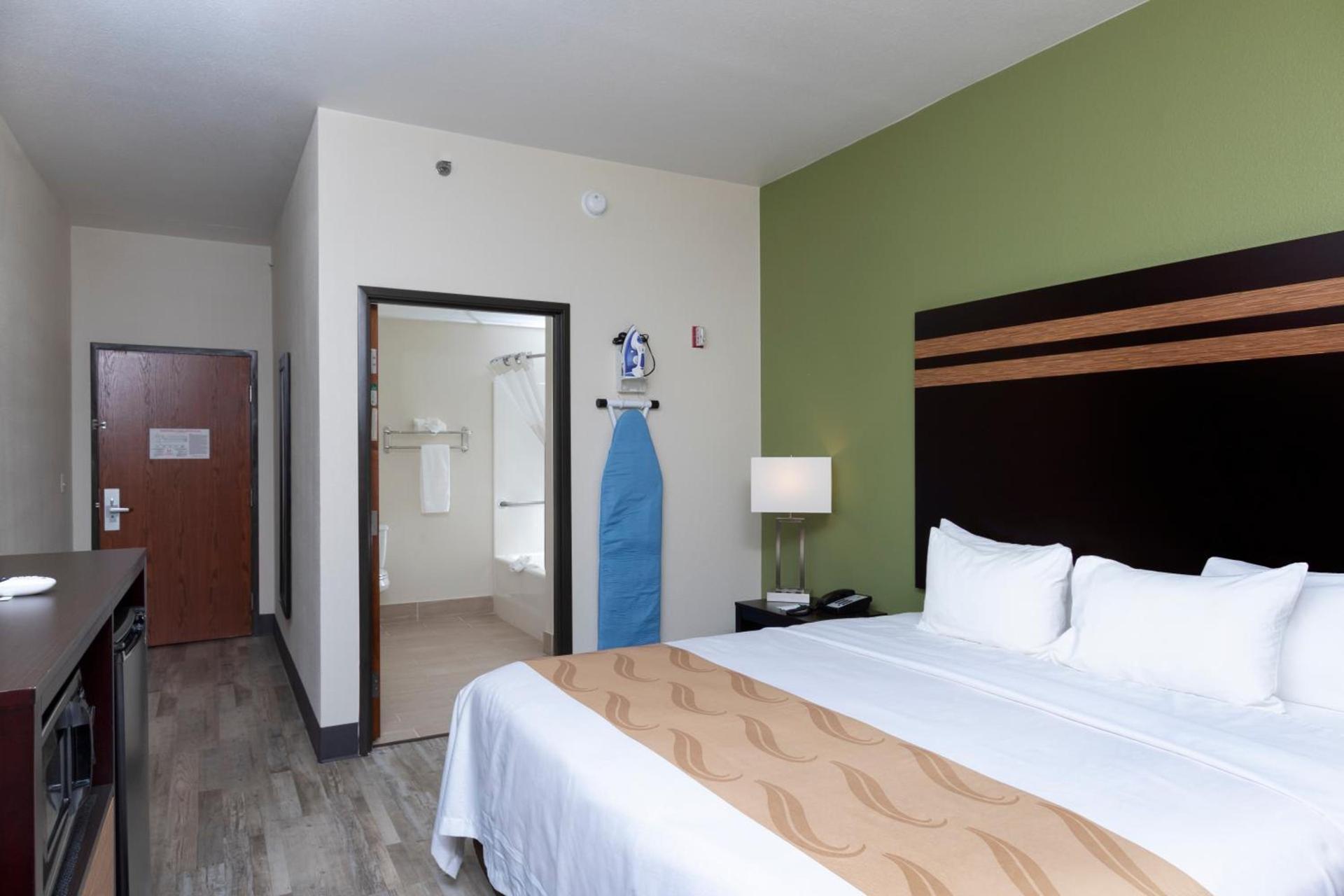 Quality Inn & Suites Mount Vernon photo 7