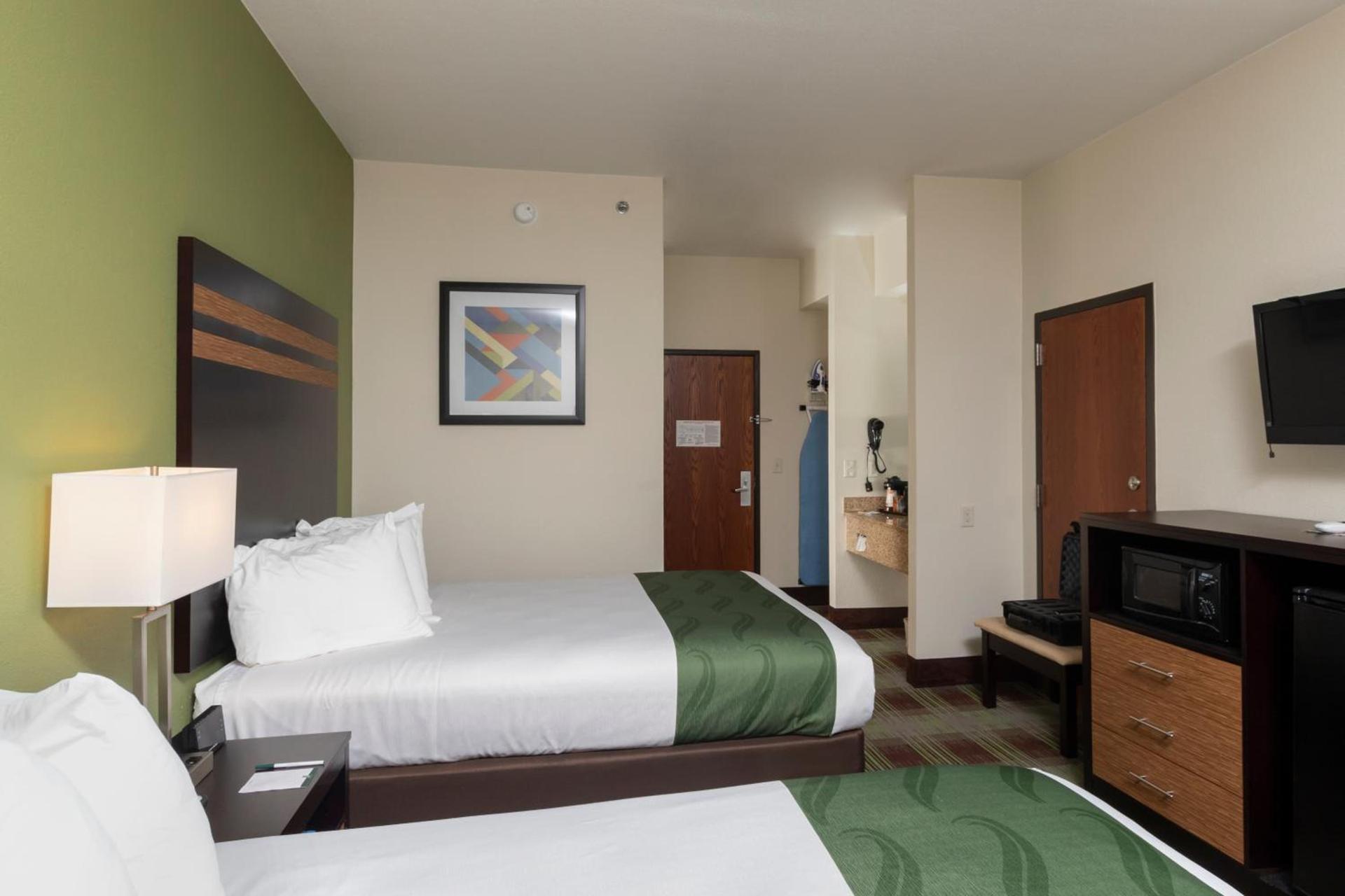 Quality Inn & Suites Mount Vernon photo 16
