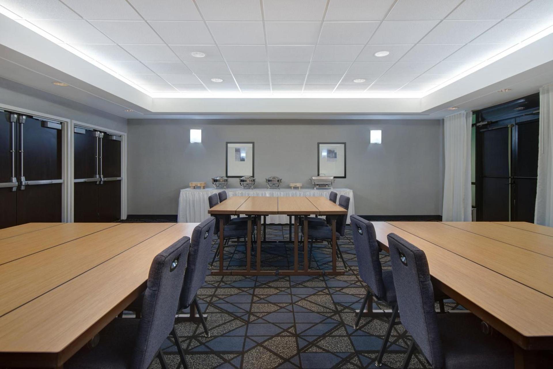 Courtyard by Marriott State College photo 48