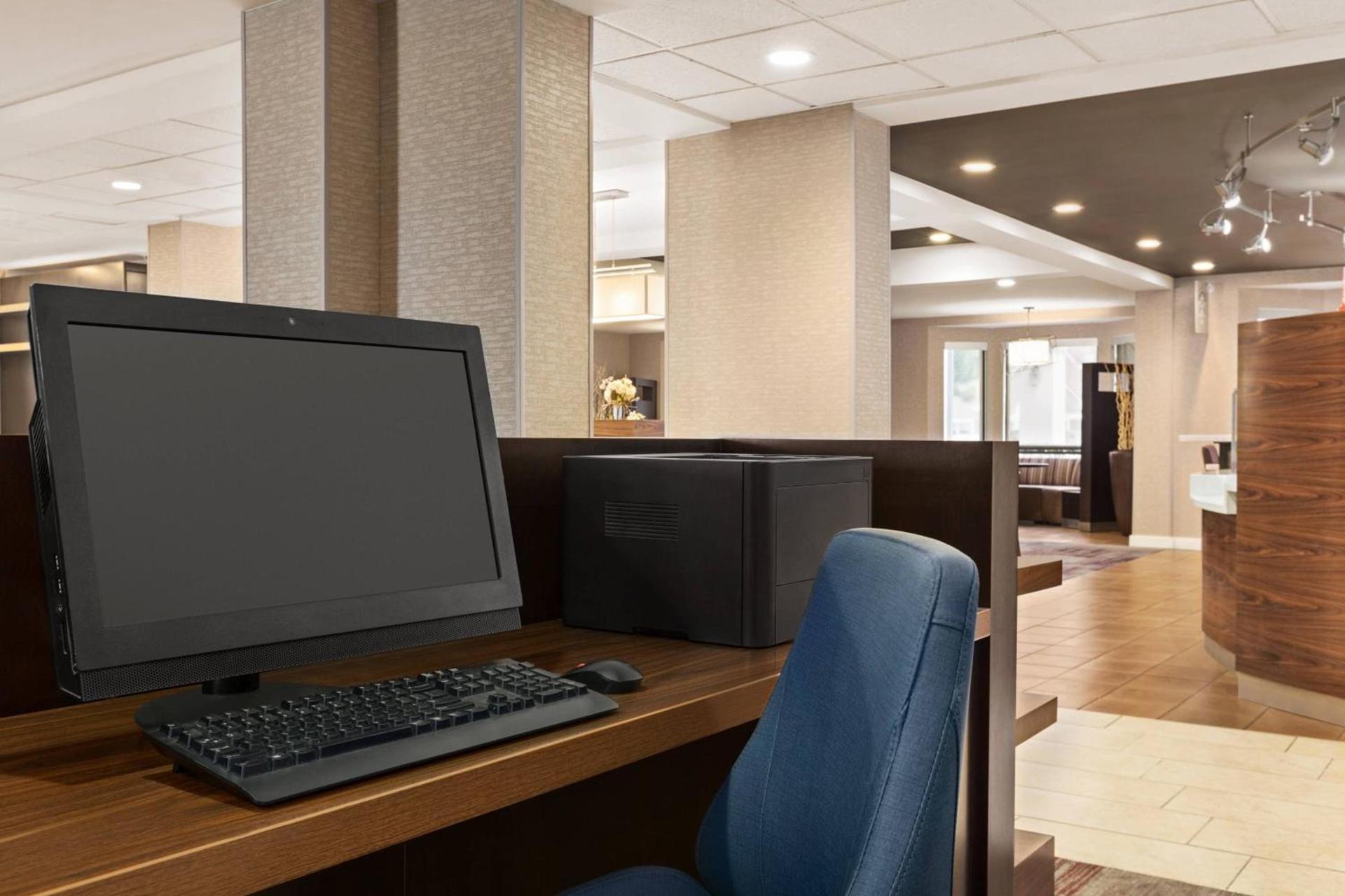 Courtyard by Marriott Palmdale photo 35