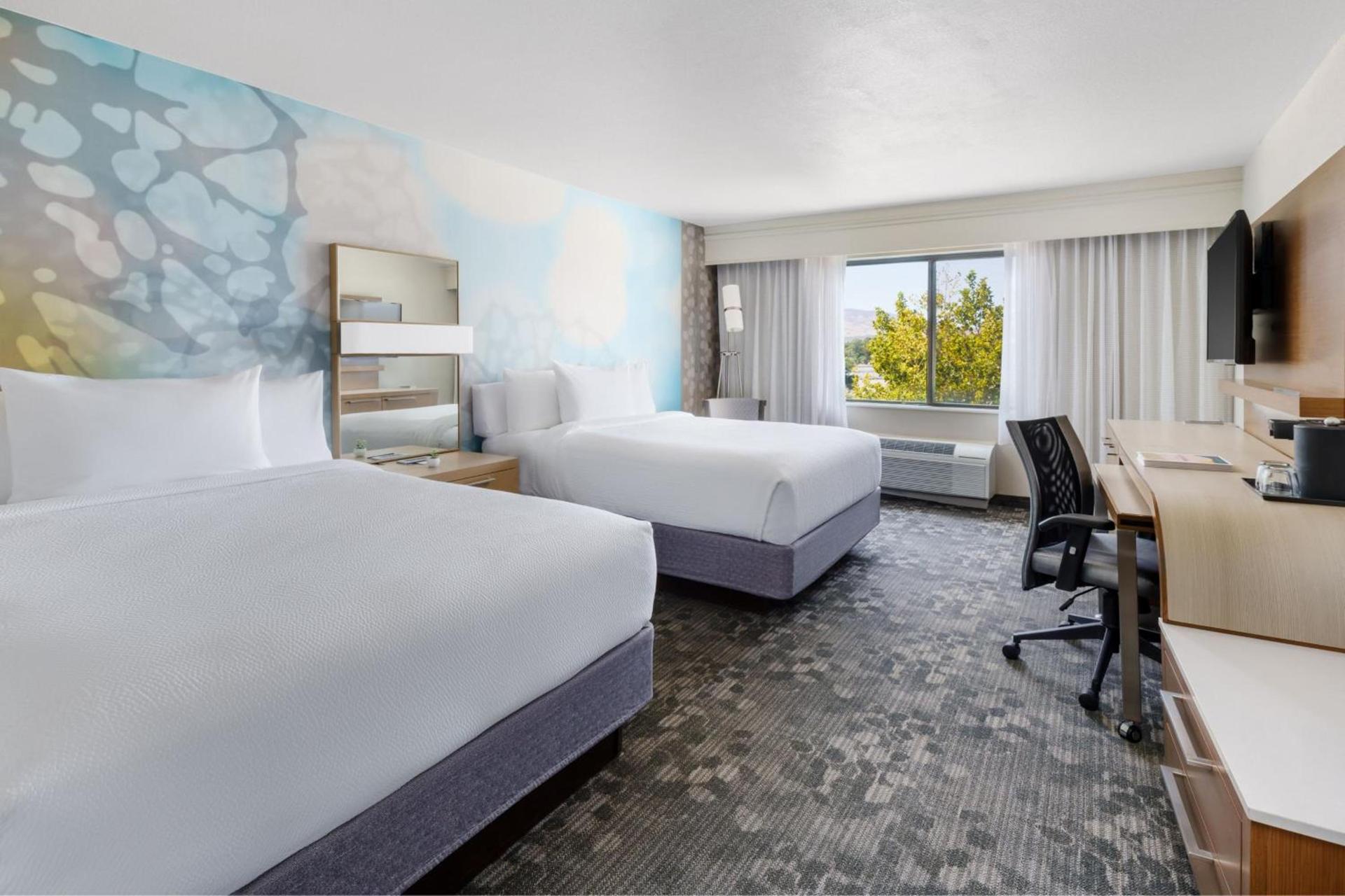 Courtyard by Marriott Palmdale photo 11