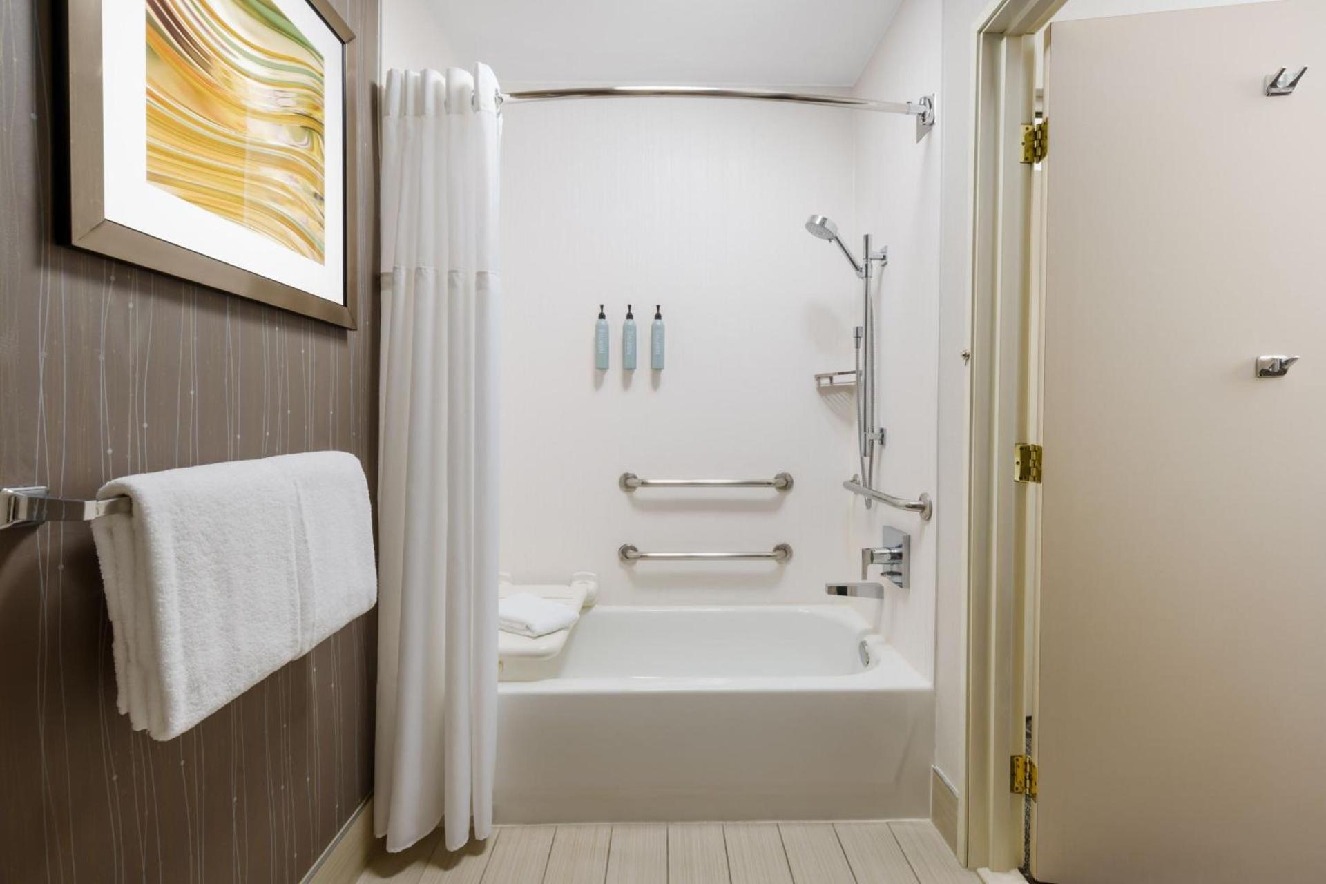 Courtyard by Marriott Palmdale photo 24